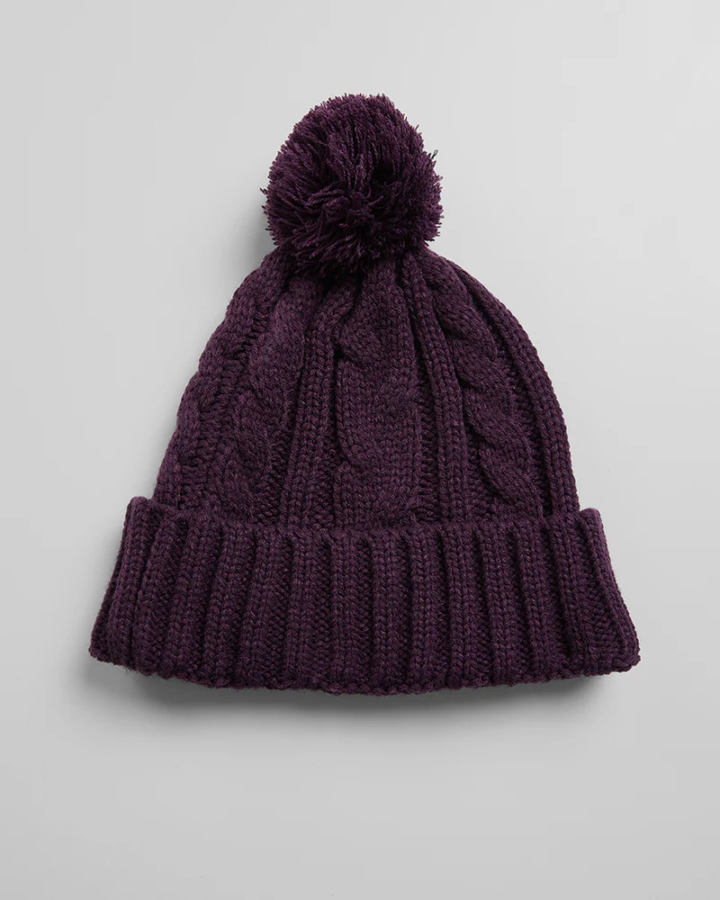 CABLE KNIT POM BEANIE