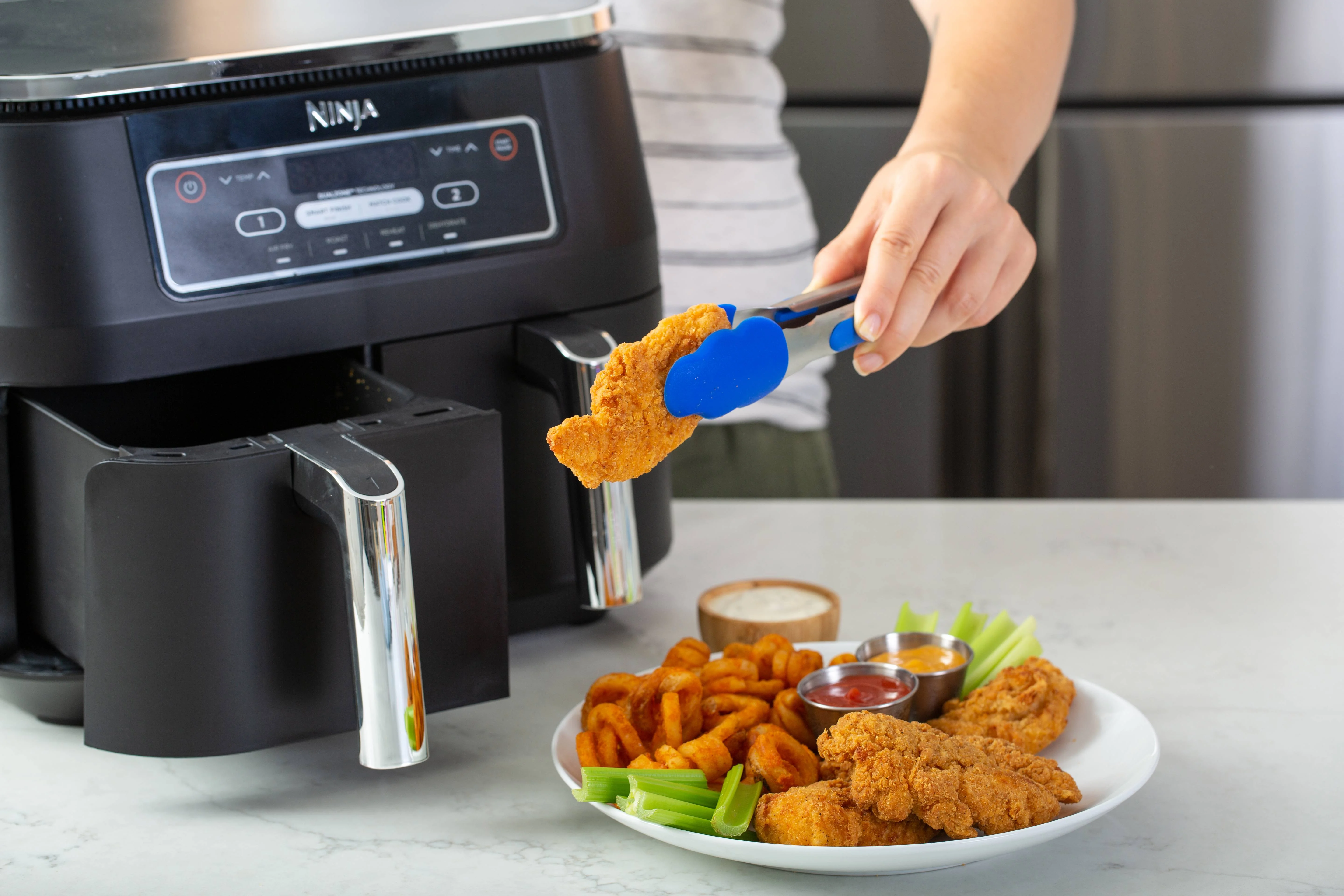 Restored Ninja? Foodi? DZ100 4in1, 8qt., 2Basket Air Fryer with DualZone? Technology (Refurbished)