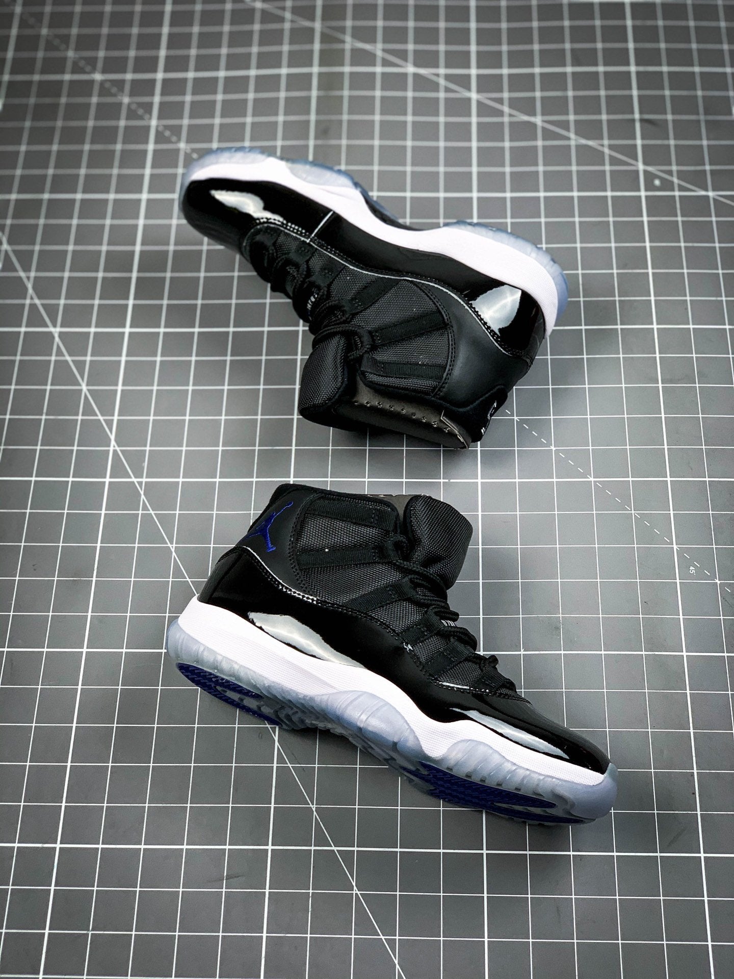 Jordan 11 Retro Space Jam