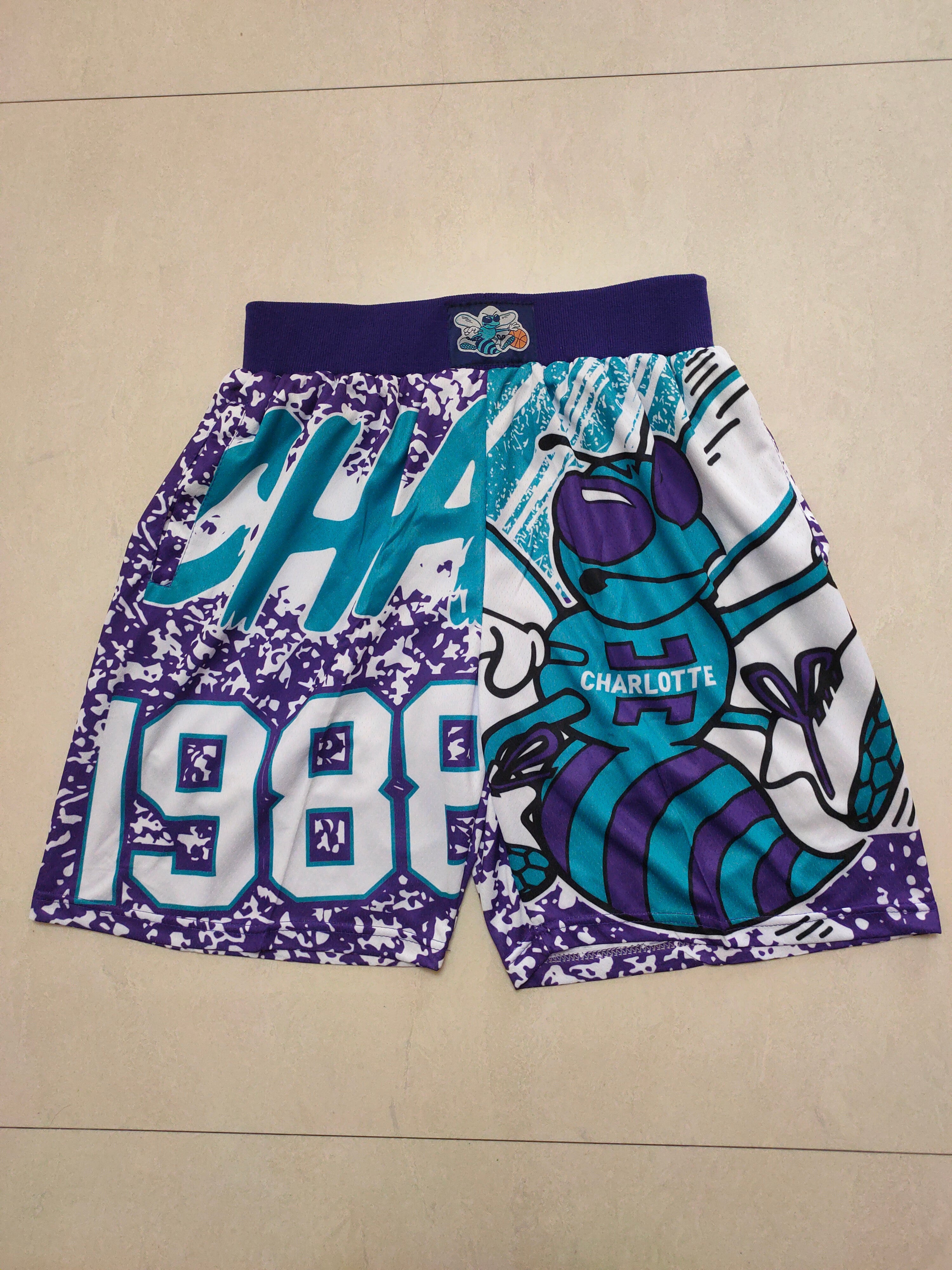 Charlotte Hornets MitchellNessMN team logo blue sweatpants