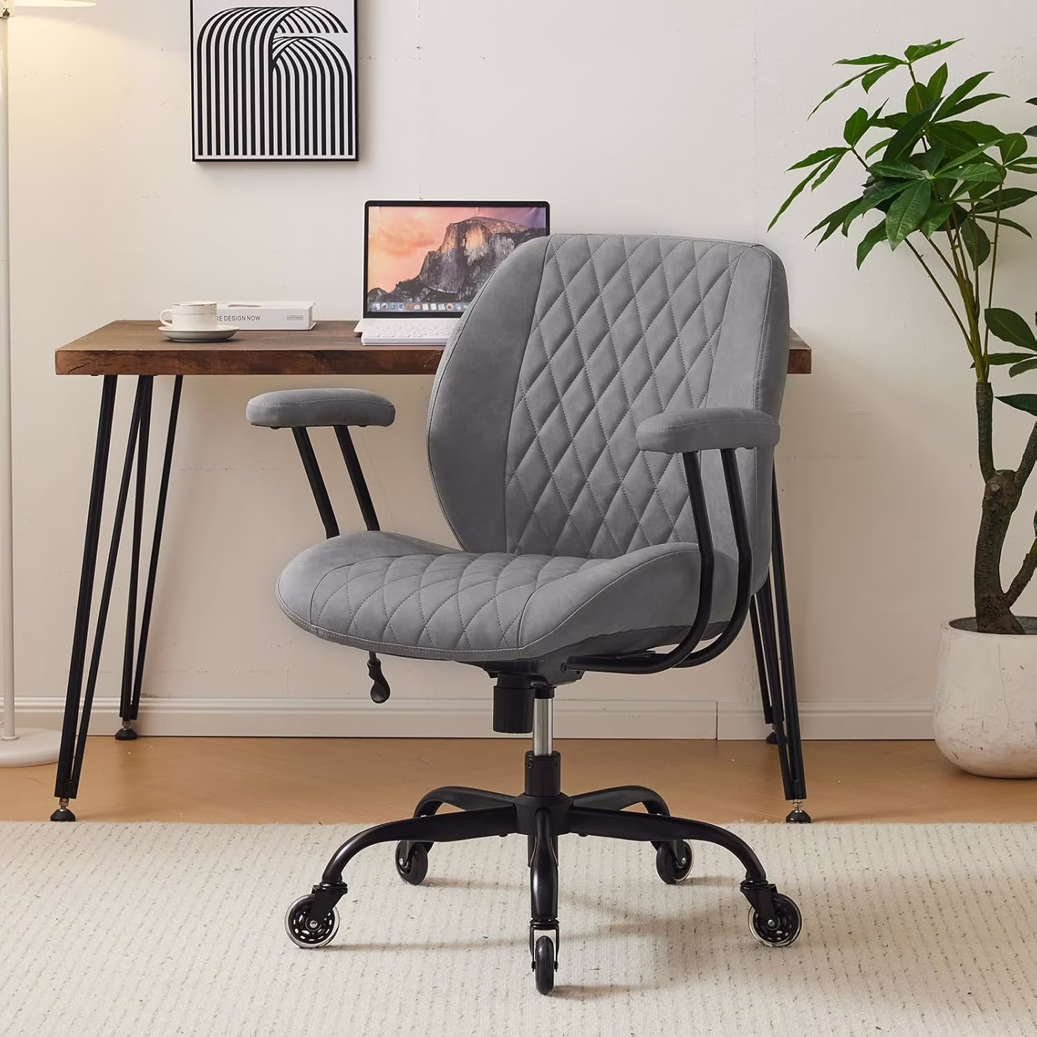QW Home Office Desk Chair Office Rubber Casters Ergonomic Computer Chair with Lumbar Support Adjustable Height Rolling Swivel Executive Task Armrests Chair??? Brown Leather