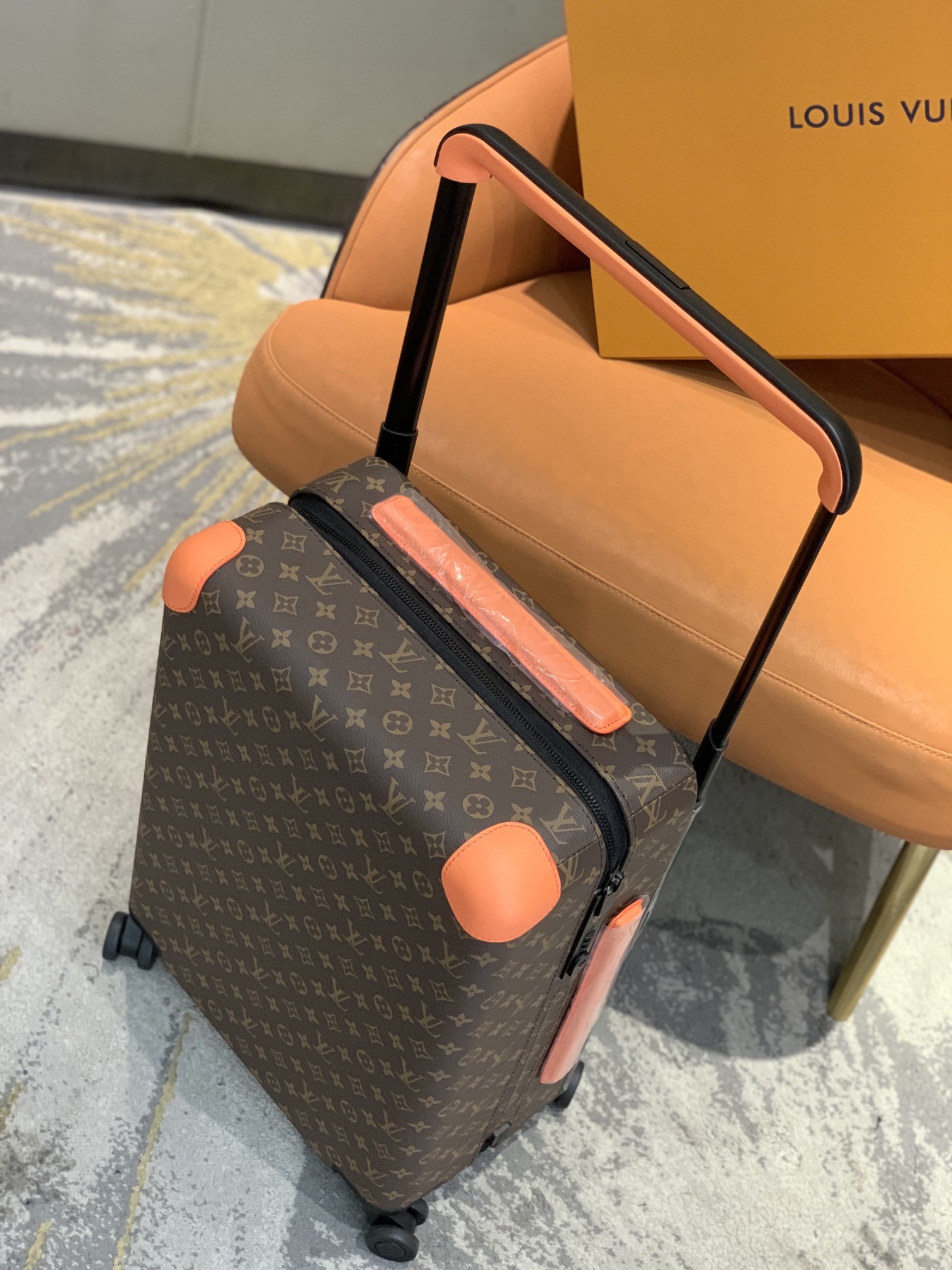 LV HORIZON four-wheel trolley case