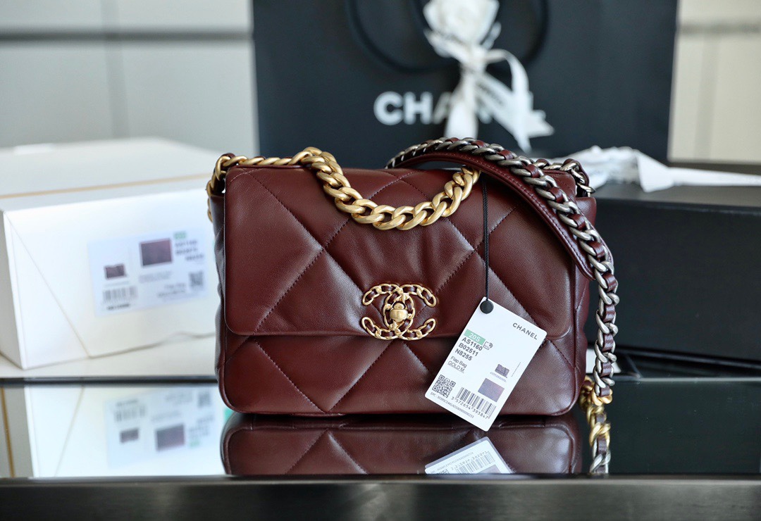 [15A] Chanel 19 Flap Bag