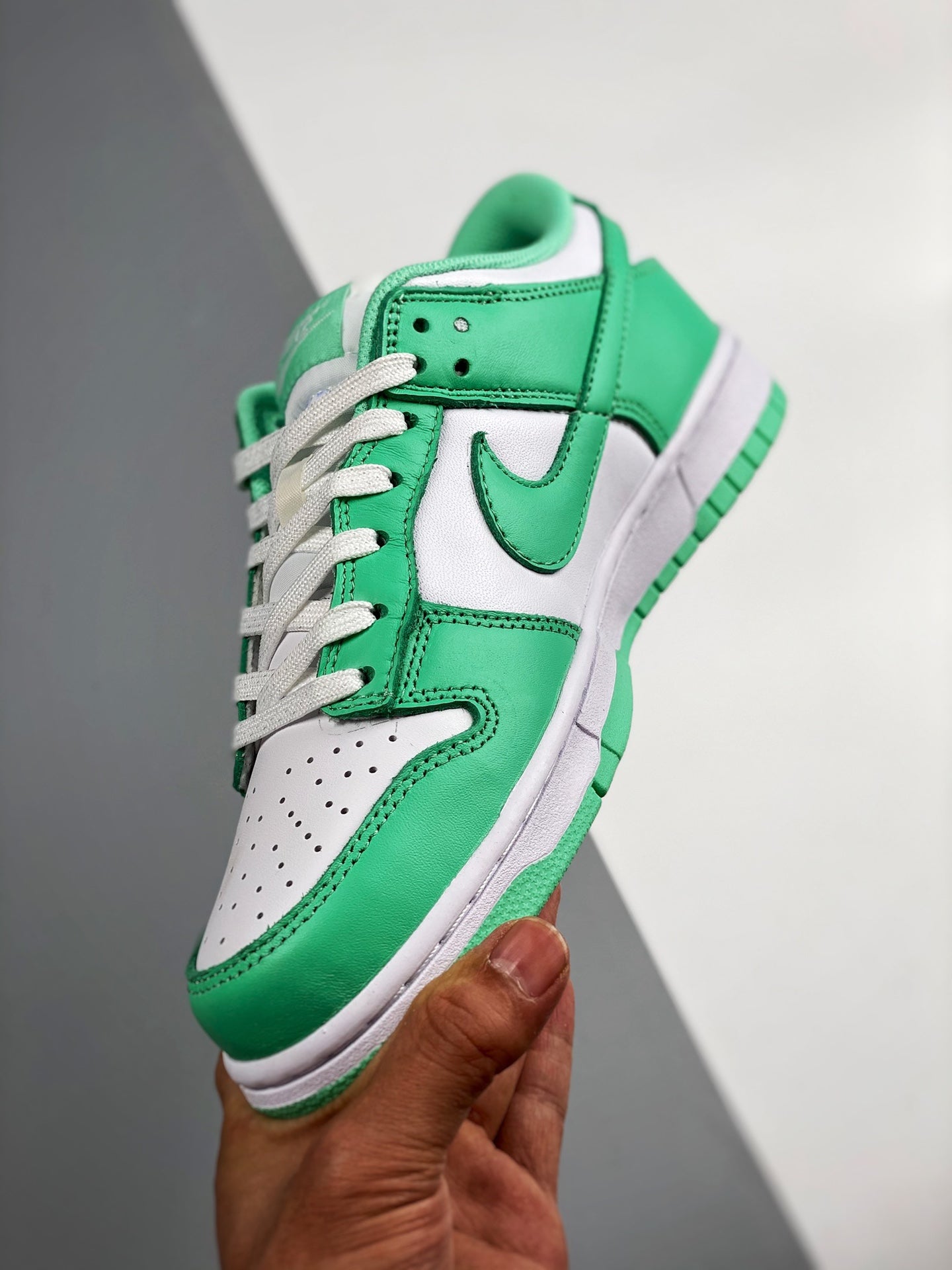 Dunk Low Green Glow