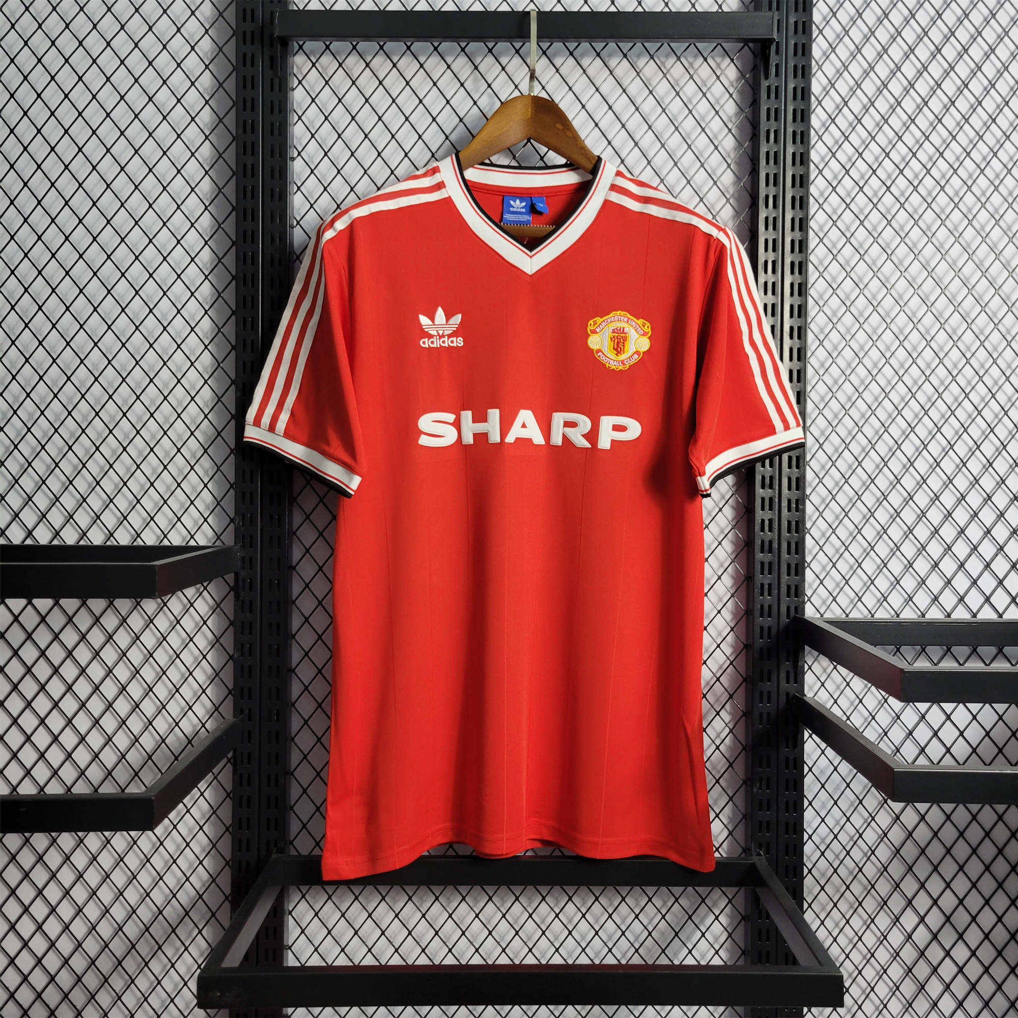 Retro Manchester United 83-84 Home Stadium Jersey