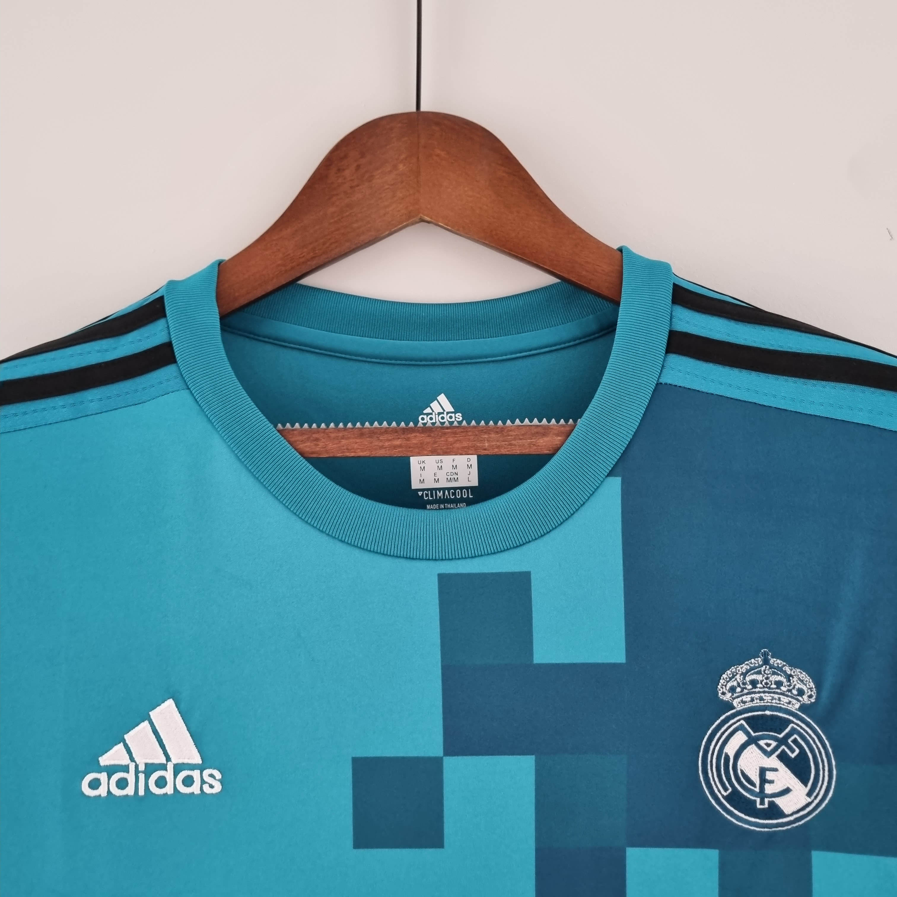 2017/2018 Retro Long Sleeve Real Madrid Third Away - Fans Edition