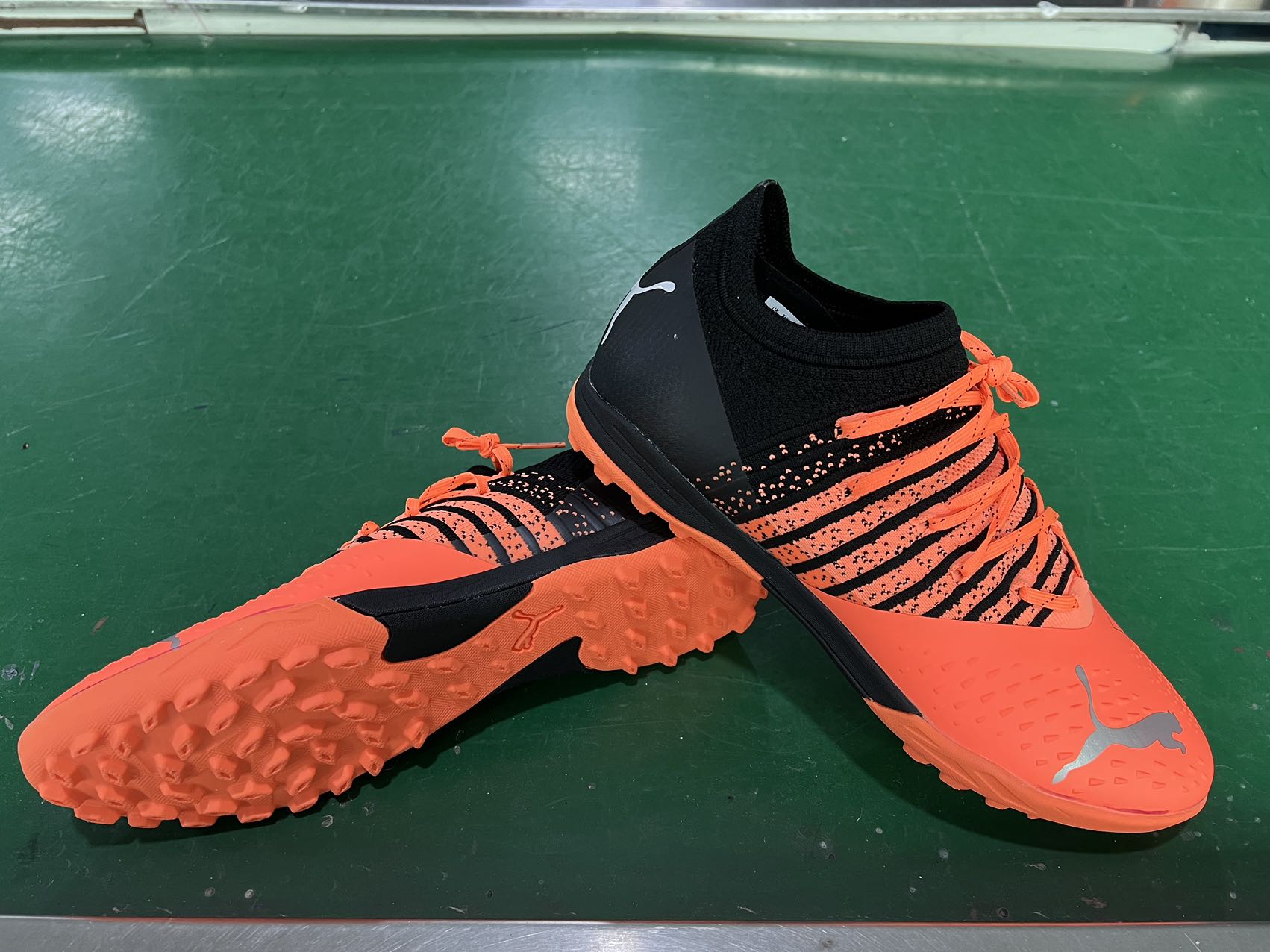 FUTURE Z 1.2 Pro Cage High-end TF football shoes
