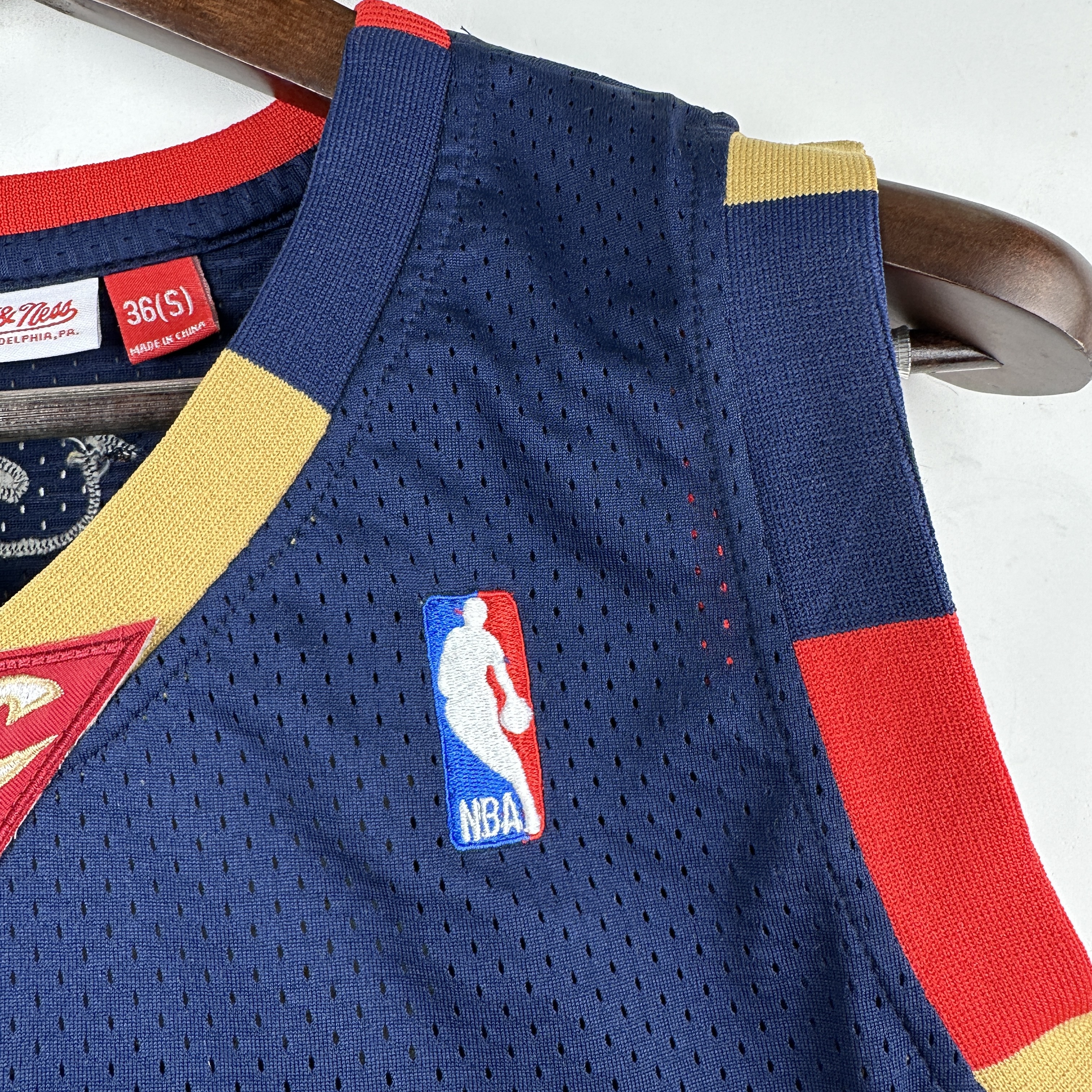 Embroidered MN Retro Jersey Cavaliers 08/09 Season Navy Blue No. 23 James