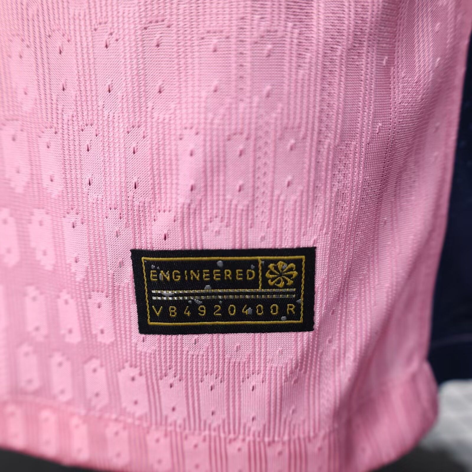 2025/2026 Player Version Barcelona Special Edition Pink Football Shirt 1:1 Thai Quality