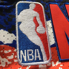 Allen Iverson Philadelphia 76ers 3 White MN