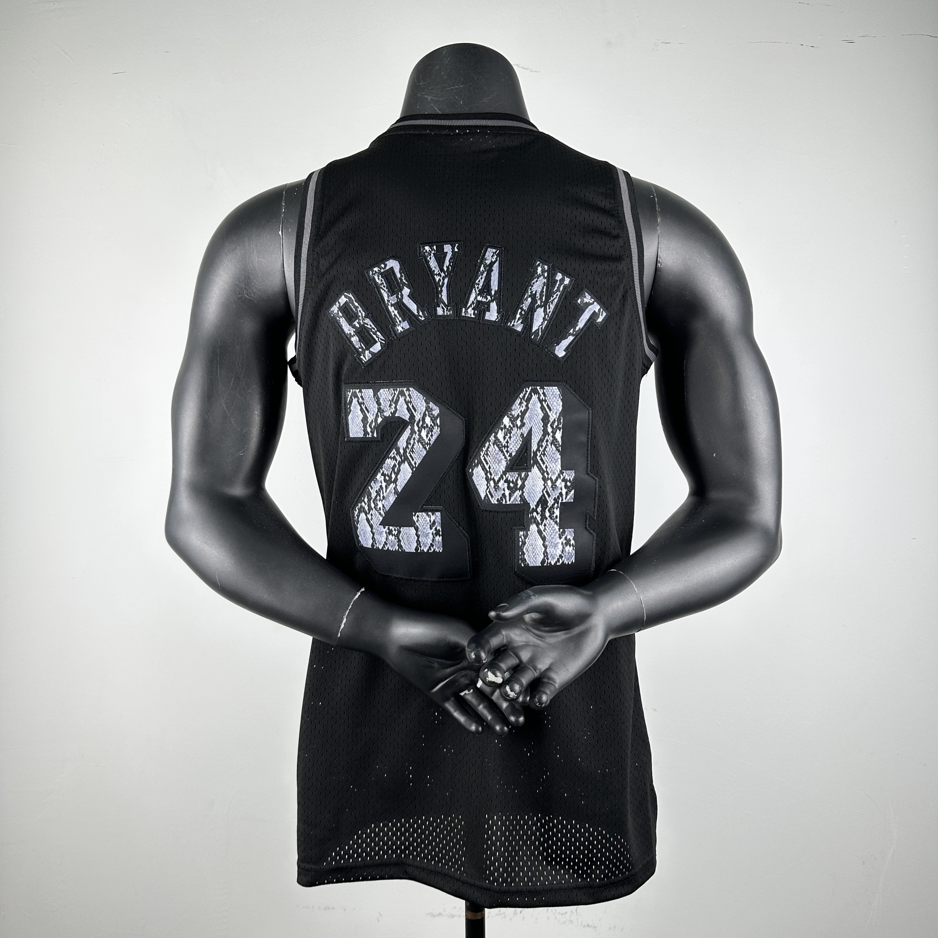 Embroidered MN Retro Jersey Lakers Black No. 24 Kobe