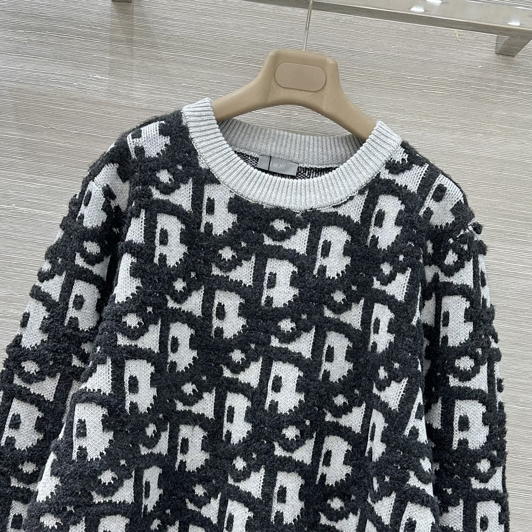 High-end monogram 3D jacquard coat