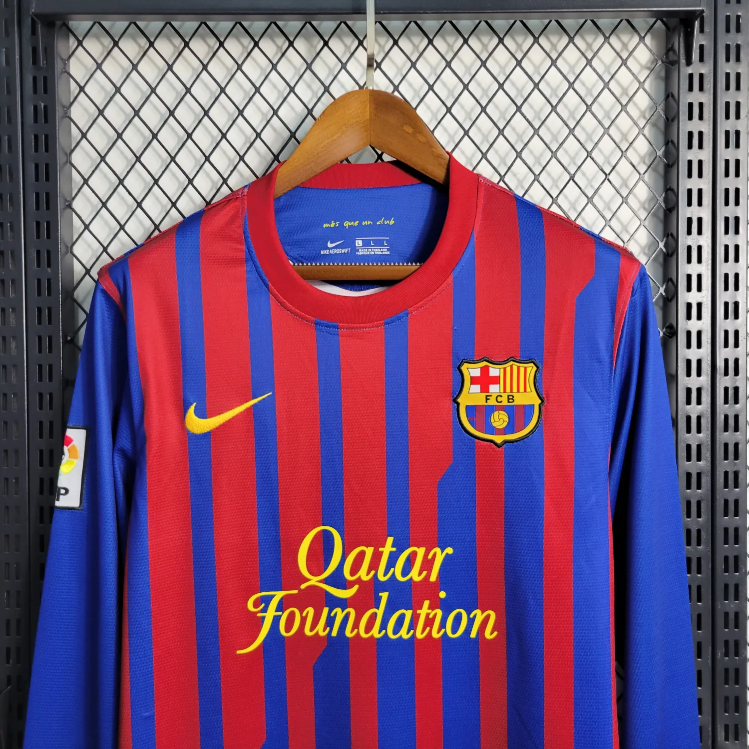 2011/12 Barcelona home retro long-sleeved jersey
