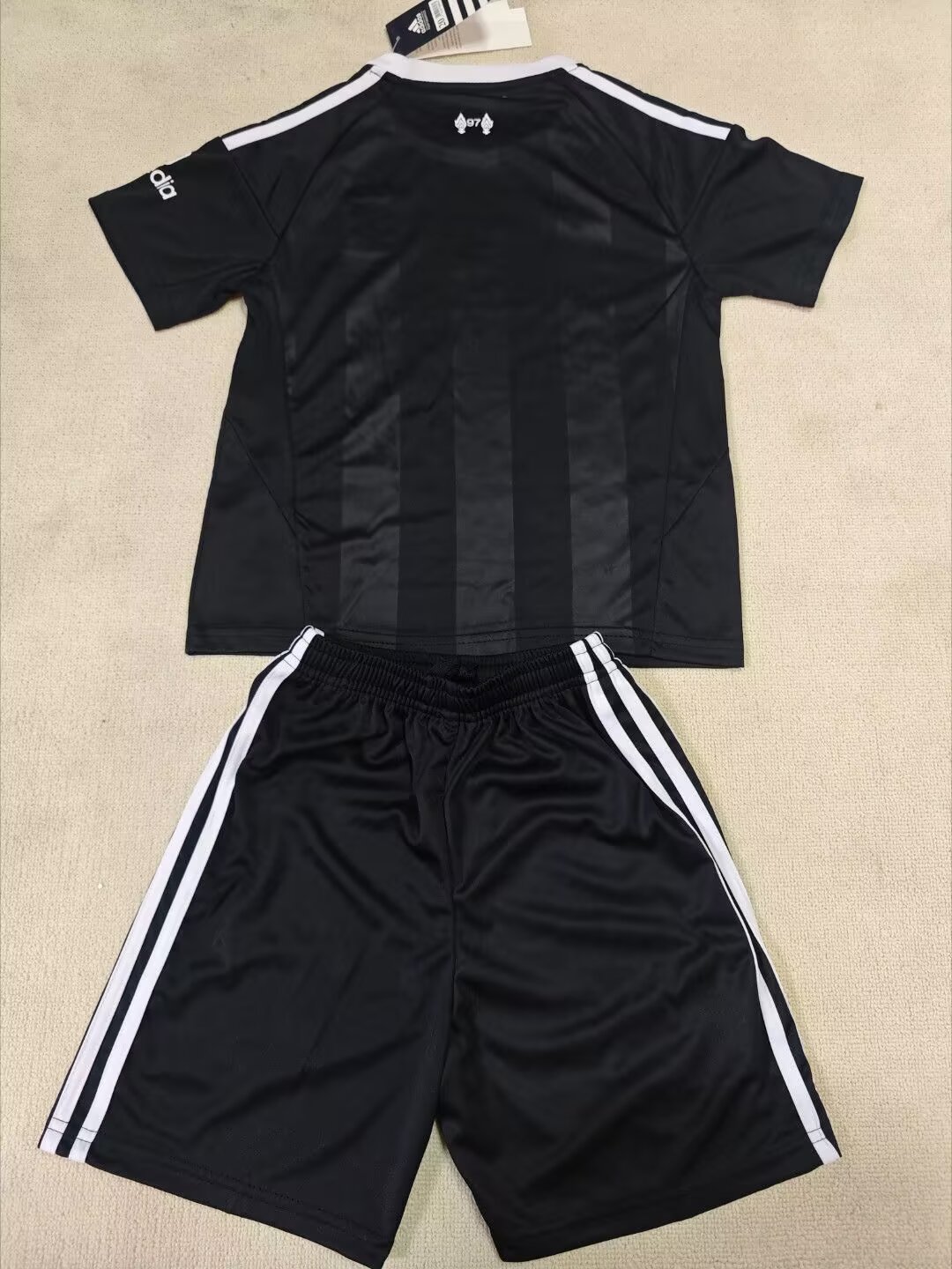 25-26 Liverpool FC Black Special Edition Shirt - Kids Kit