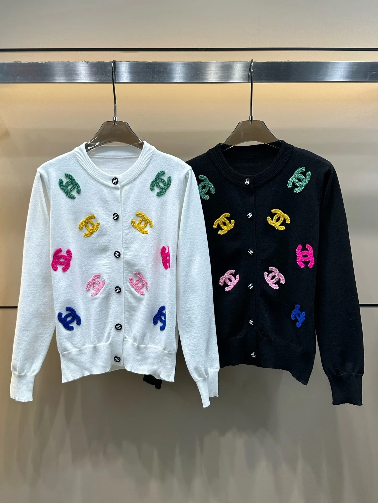 25 Early Autumn New Three-Dimensional Platinum Embroidery Knitted Cardigan