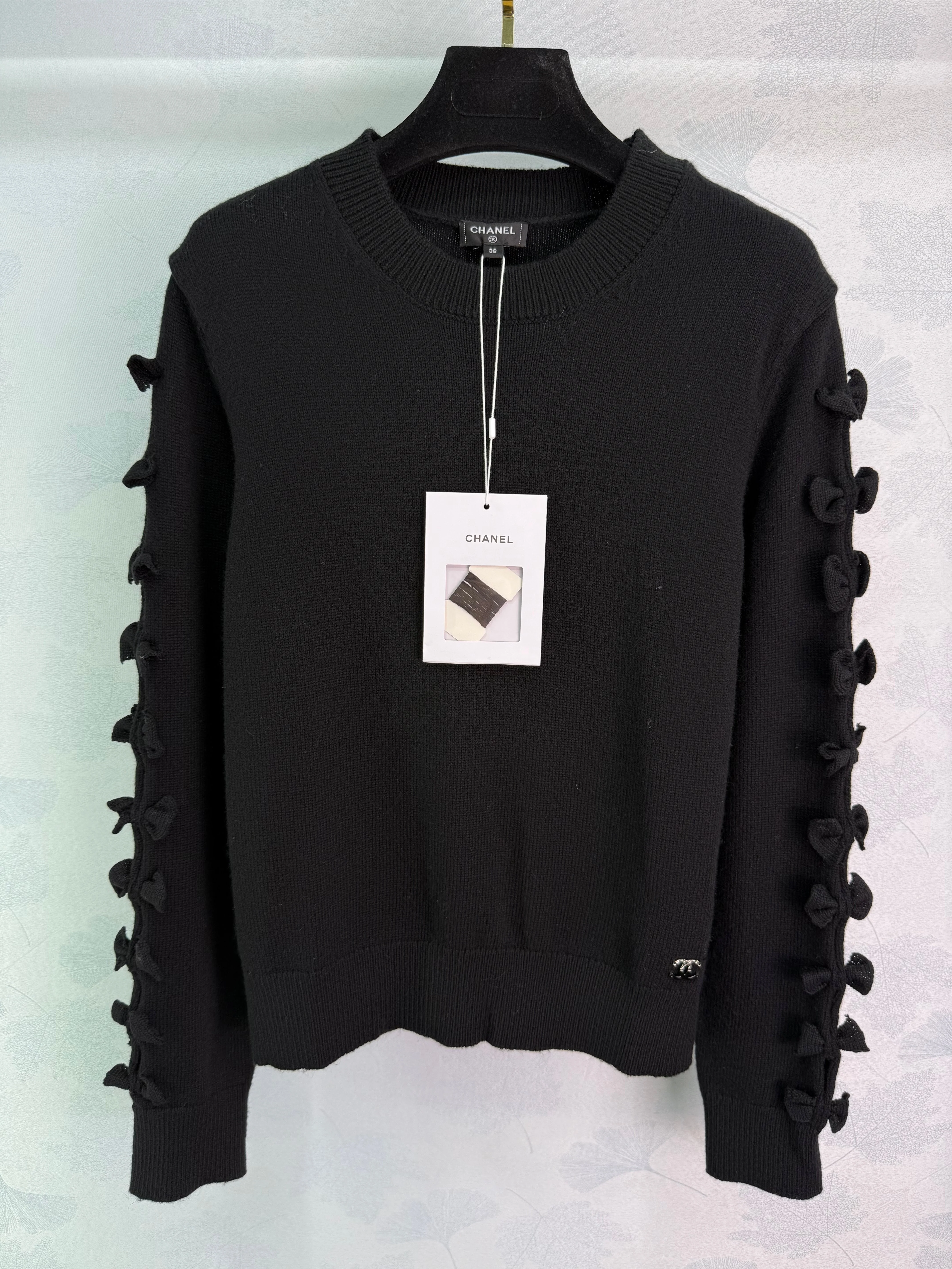 2025 Early Autumn New Solid Bow Knitted Sweater