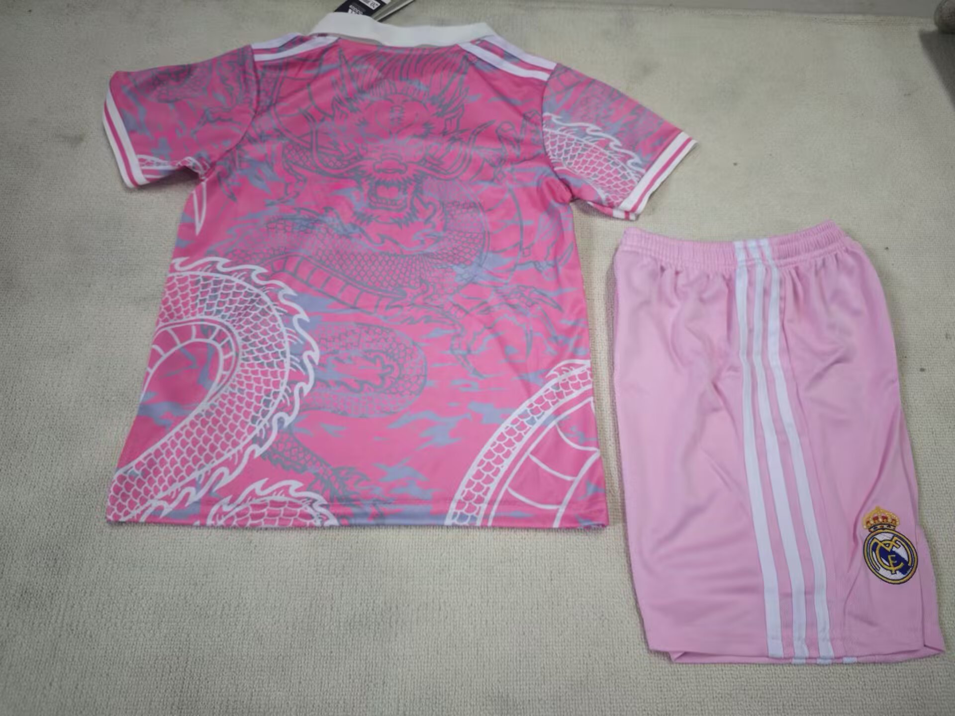 2025/2026 Kids Size Real Madrid Training Pink Football Shirt 1:1 Thai Quality