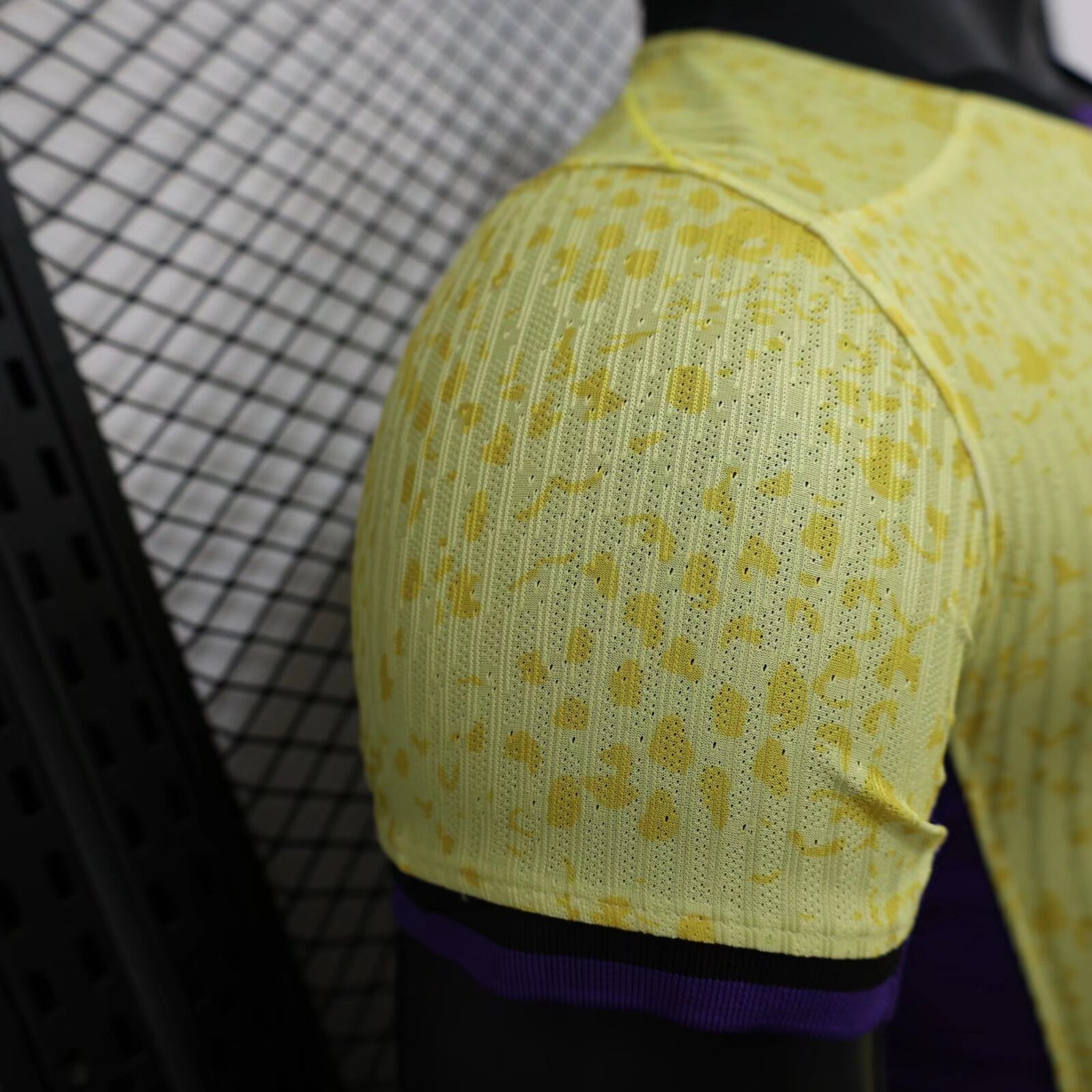 2024/2025 Player Version Barcelona Special Edition Glod Football Shirt 1:1 Thai Quality