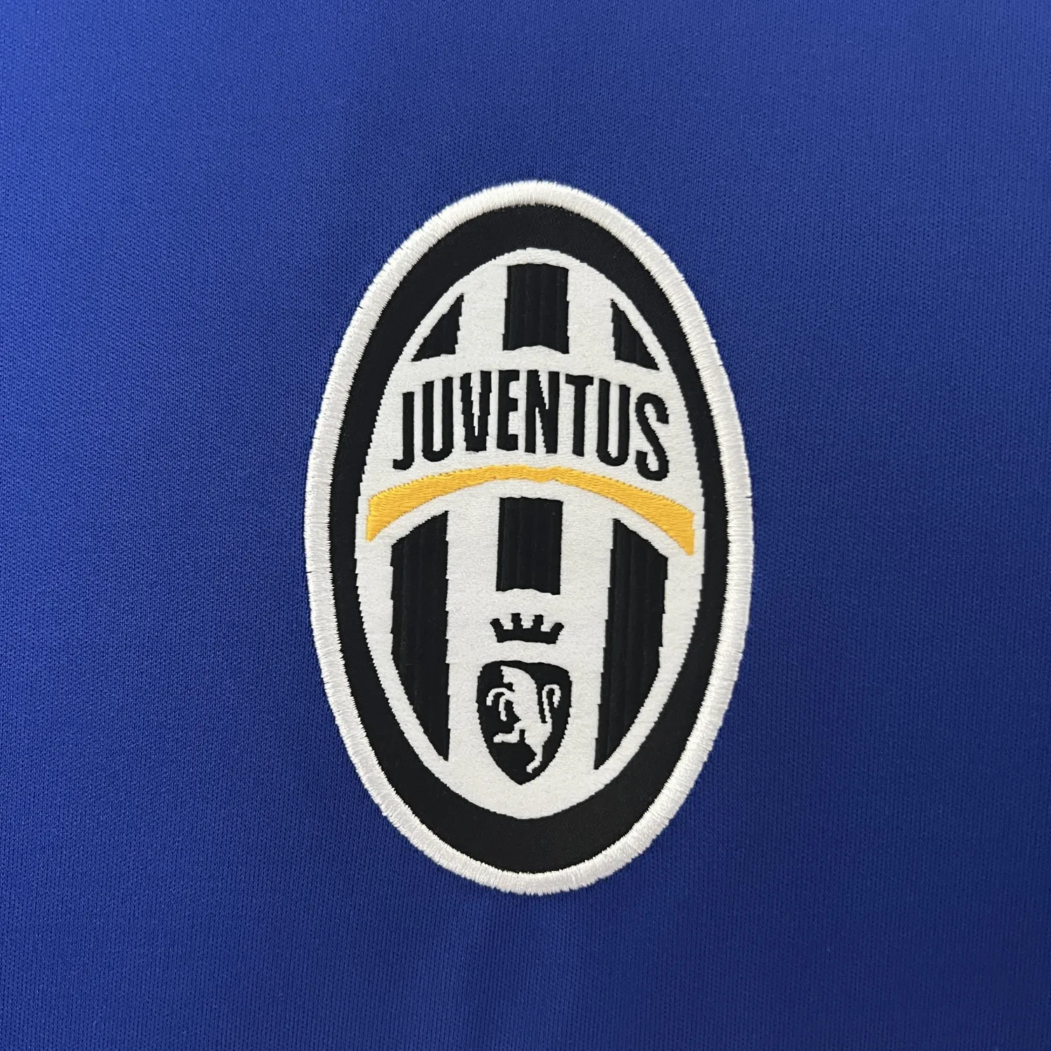 2004/05 Juventus away retro jersey