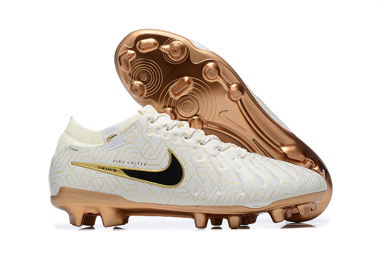 Tiempo Legend 10 Elite FG Football Shoes