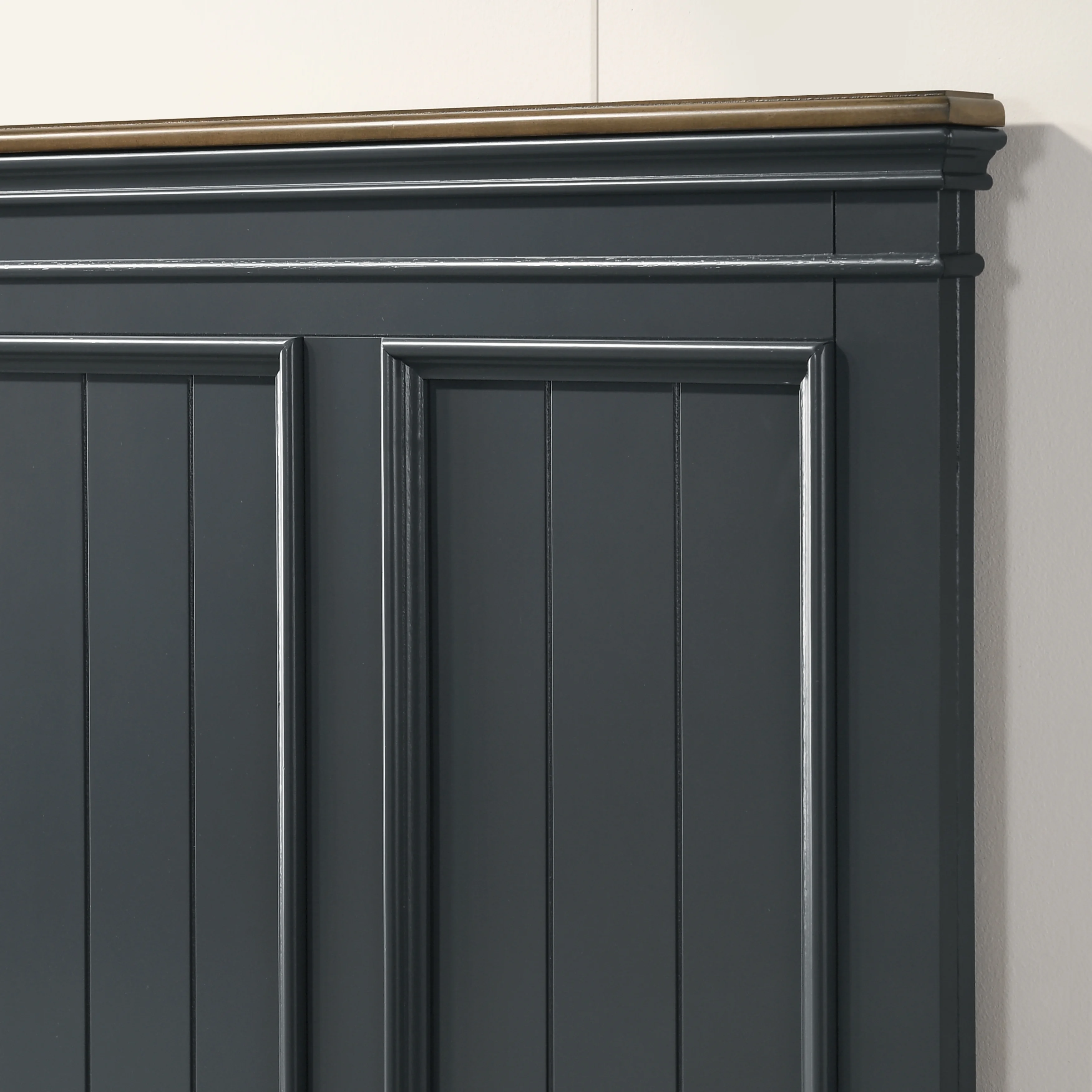 Roundhill Furniture Clelane Wood Bedroom Set Panel King Bed, Dresser, Mirror, and Nightstand