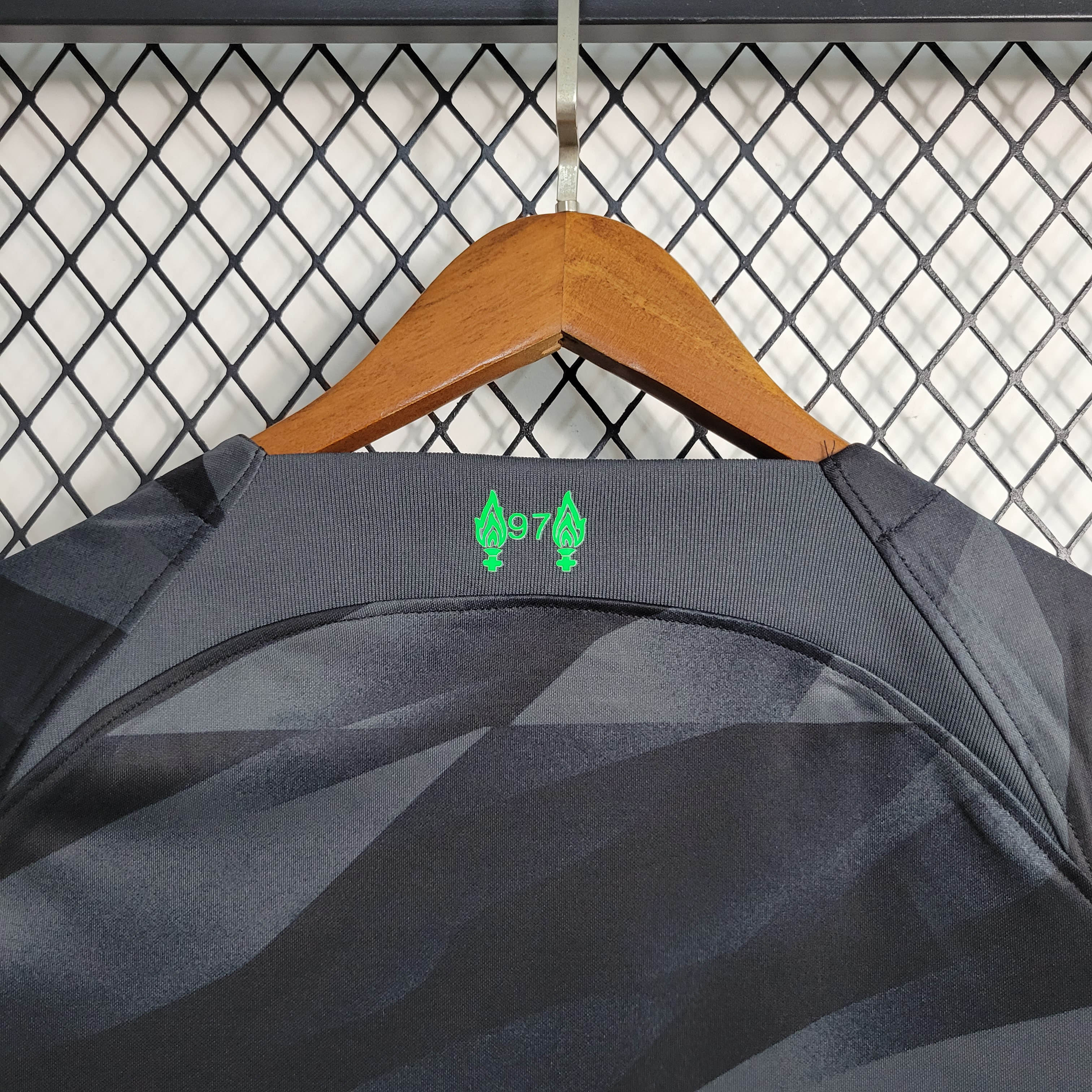 2023/2024 Liverpool Goalkeeper Black Soccer Jersey 1:1 Thai Quality - Fans Edition