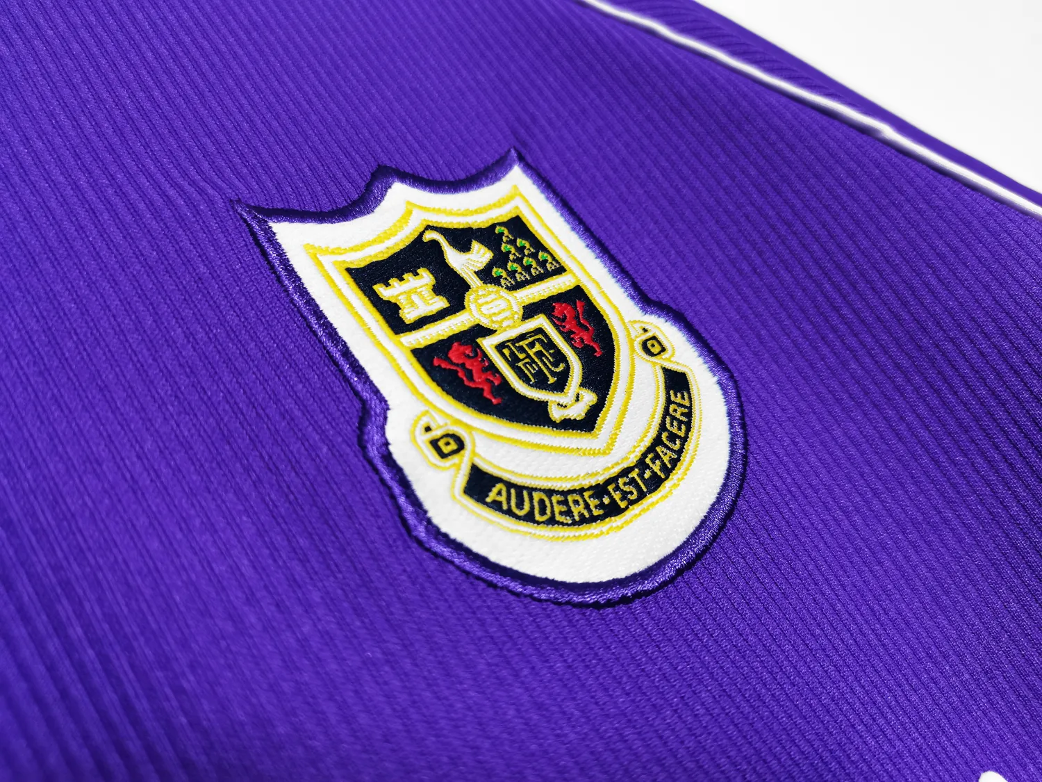 1998/99 Tottenham Hotspur Stadium Retro Jersey