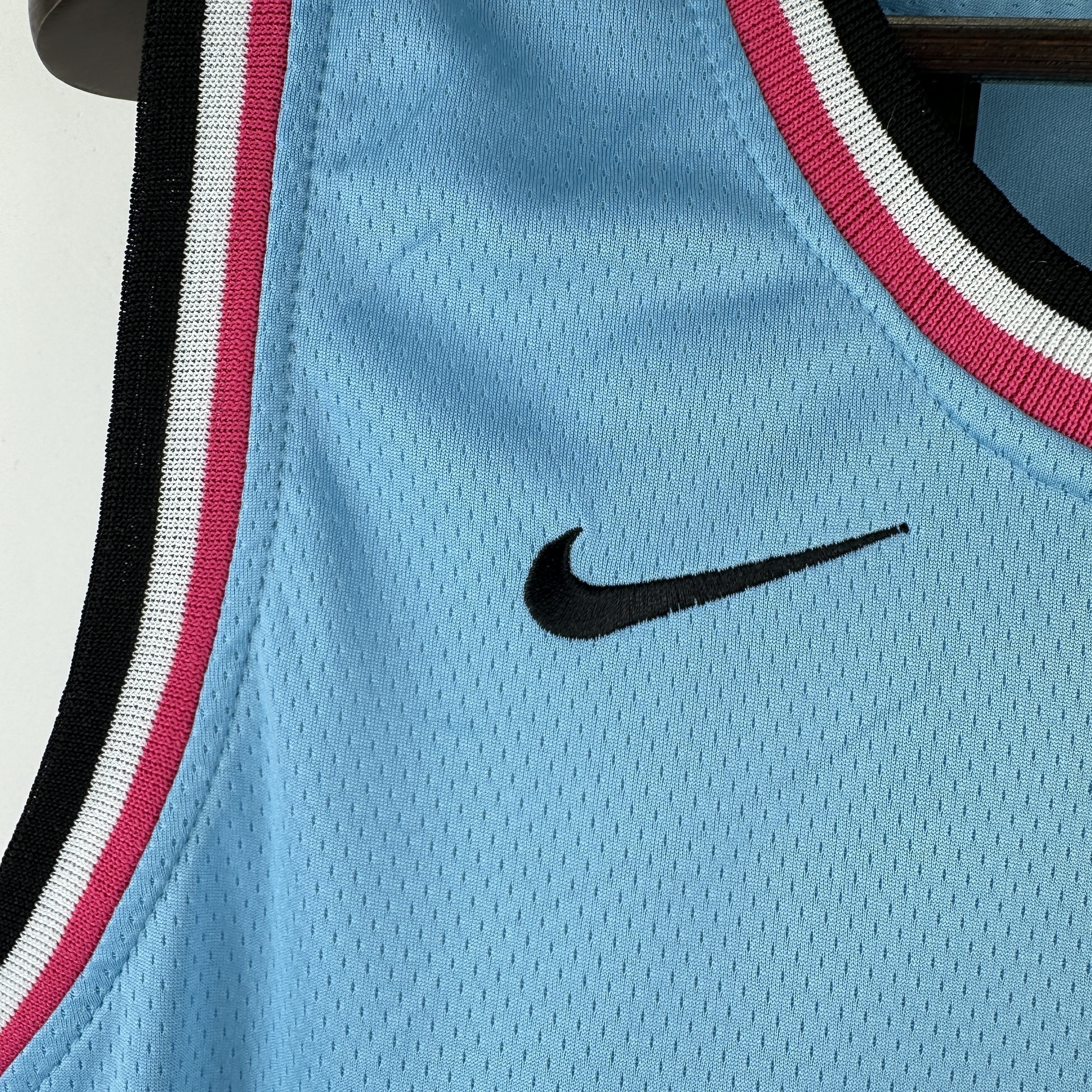 Embroidered Heat Crew Neck Blue No. 22 Butler