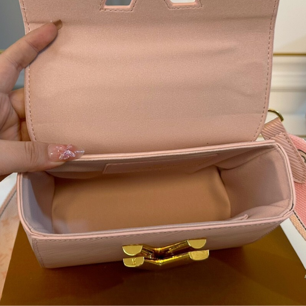 Louis Vuitton Twist PM Pink 7.5 Inches
