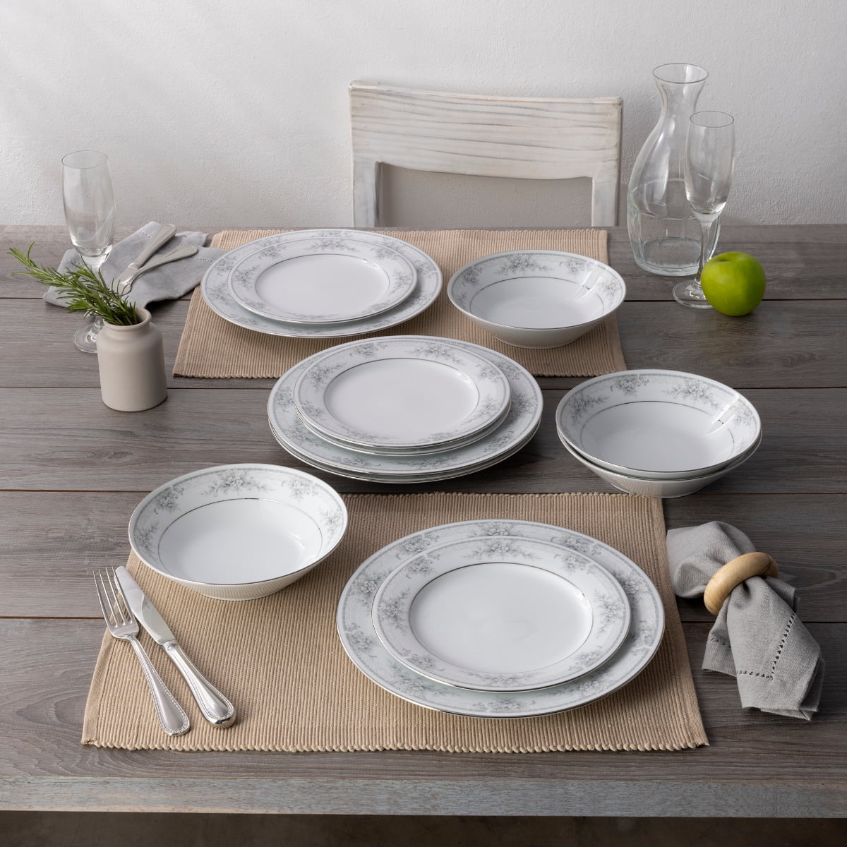 Noritake Sweet Leilani 12-Piece Dinnerware Set, Service for 4