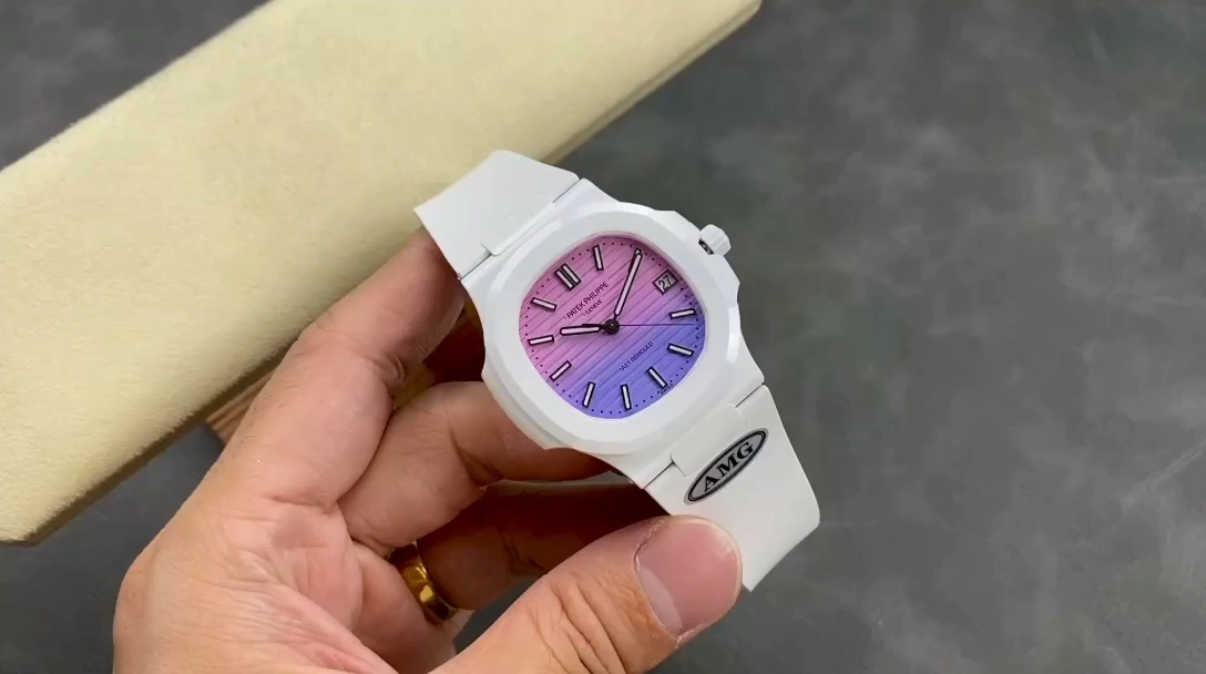 【Super Clone】Patek Philippe Nautilus Pink & Purple 5711 40MM Watch