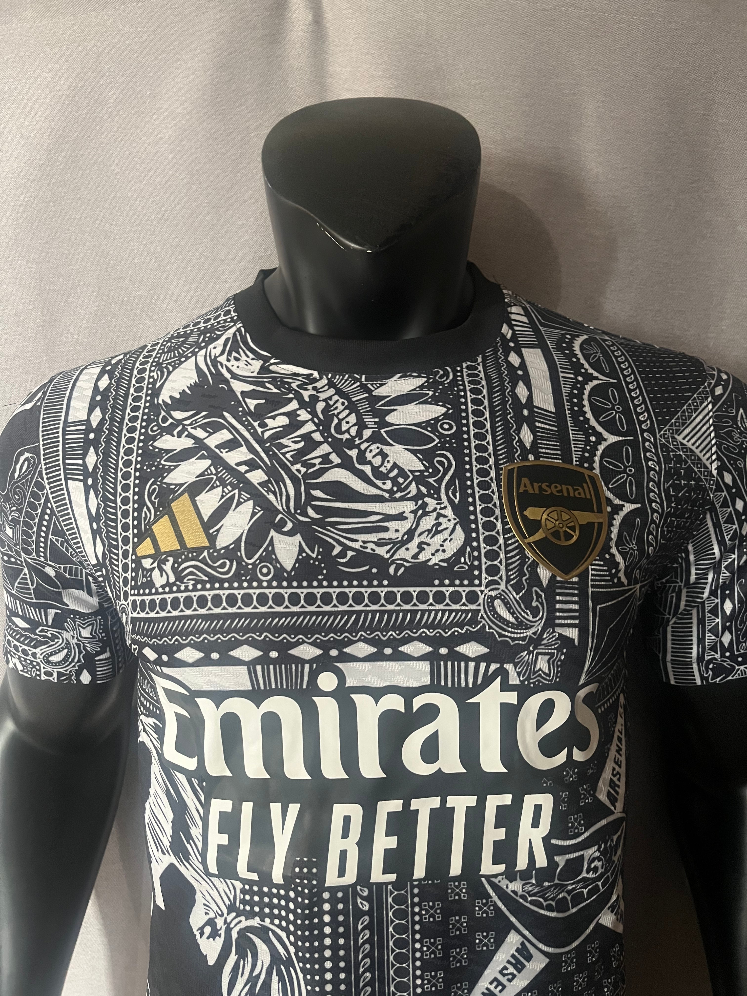 2024-25 Players Edition Arsenal Graffiti Special Edition Jersey