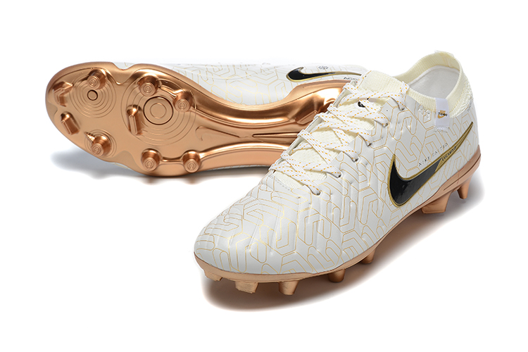 Tiempo Legend 10 Elite FG Football Shoes