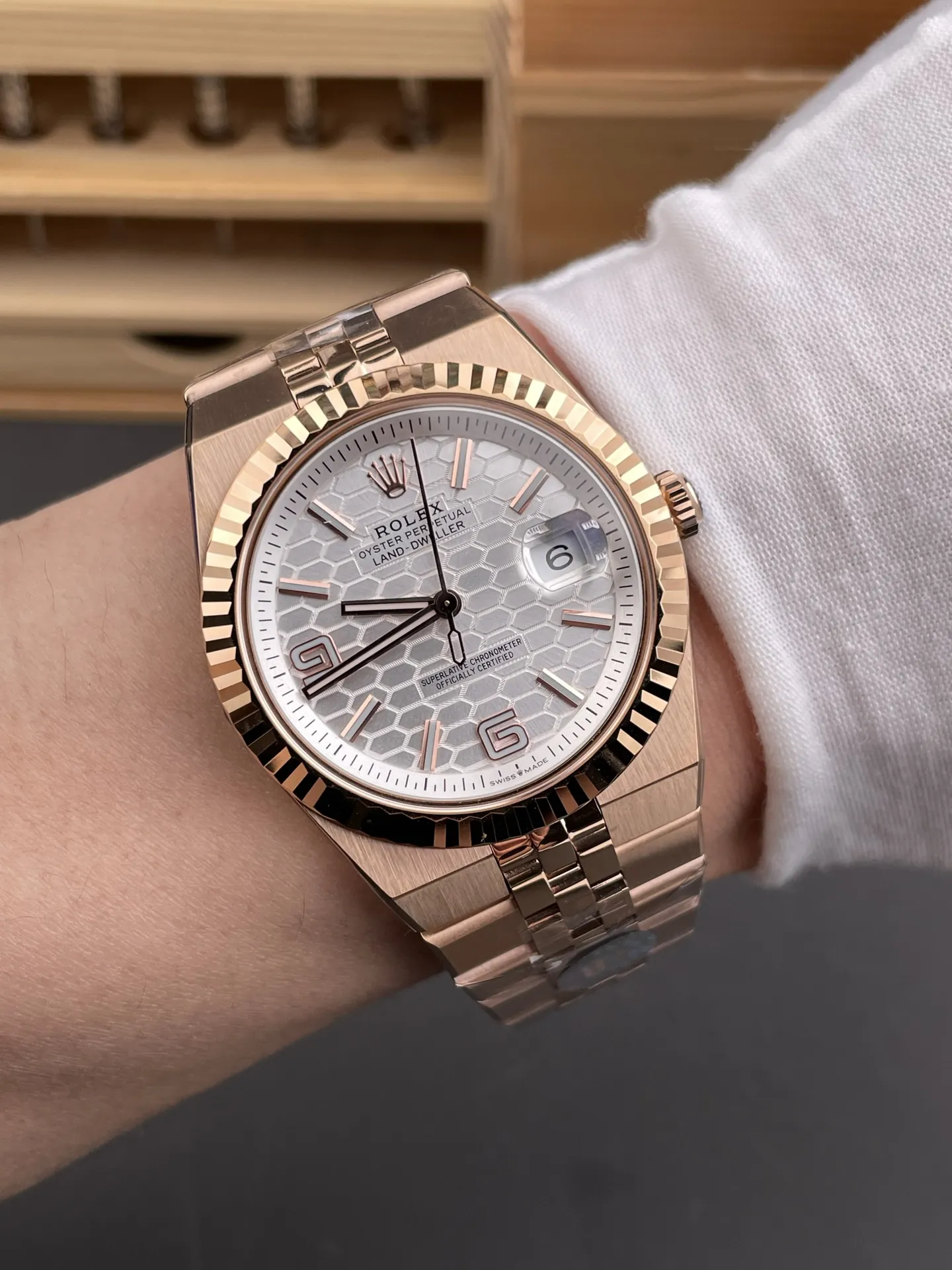 Rolex Sky-Dweller Rose Gold 40mm