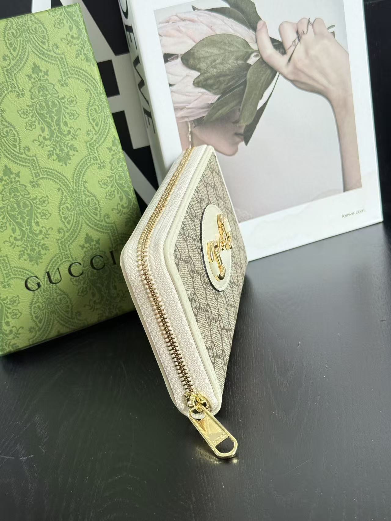 Gucci Zipper Wallet
