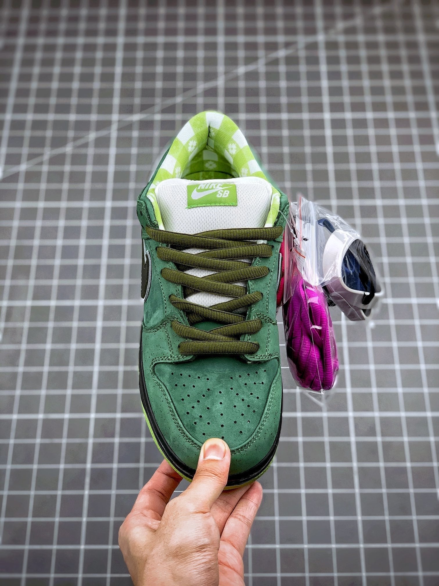 SB Dunk Low Concepts Green Lobster