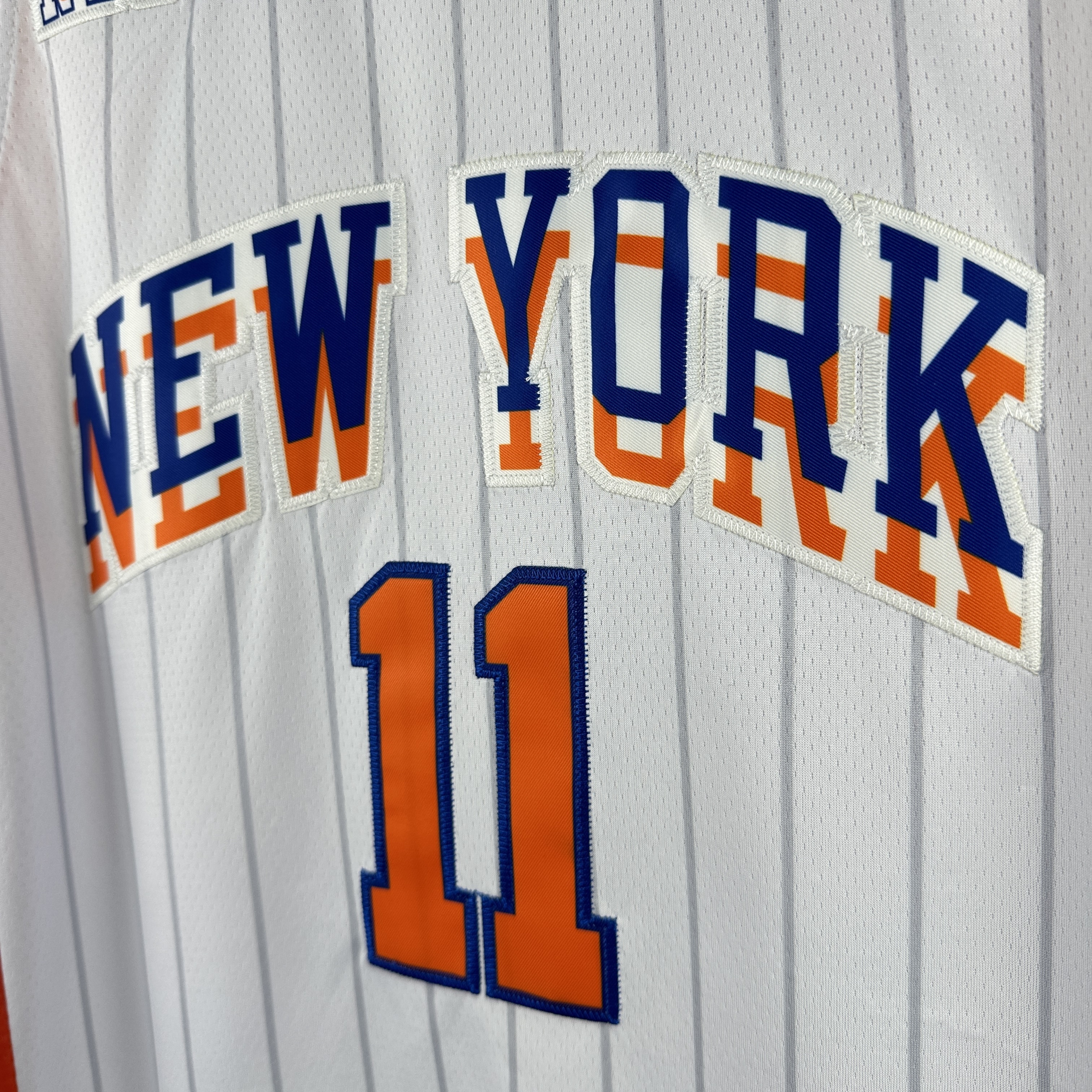 Embroidered 25th season Knicks City Edition No. 11 Brunson