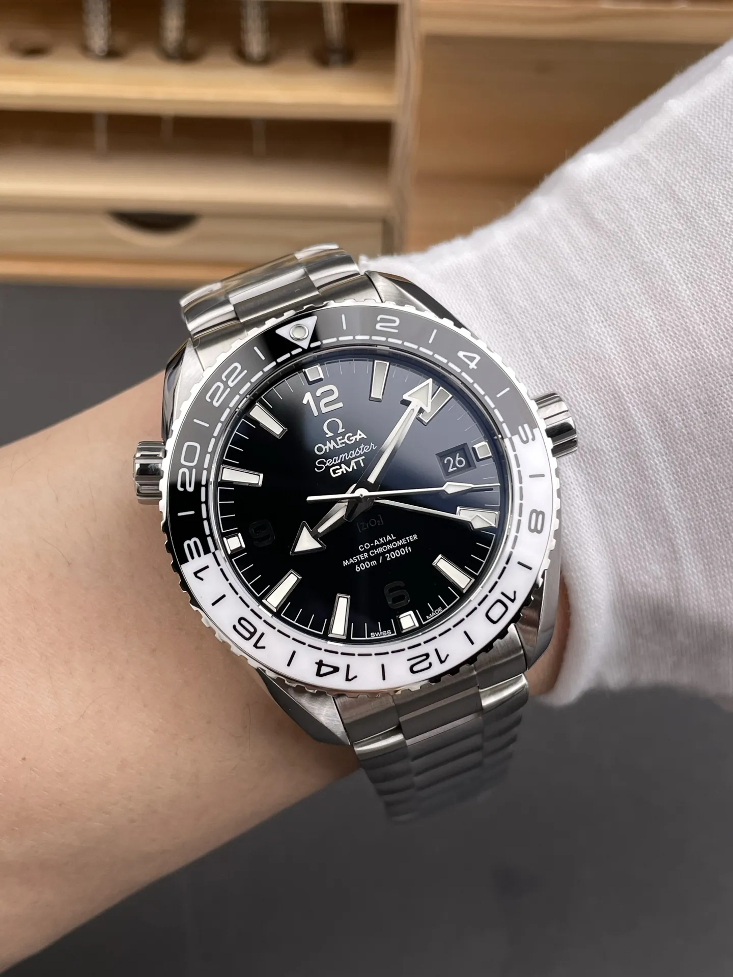 Omega Seamaster 600 GMT 43.5mm
