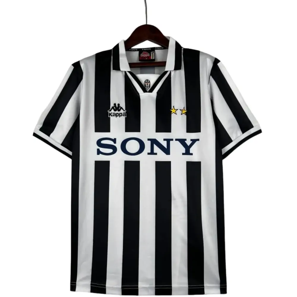 1996/97 Juventus home retro jersey