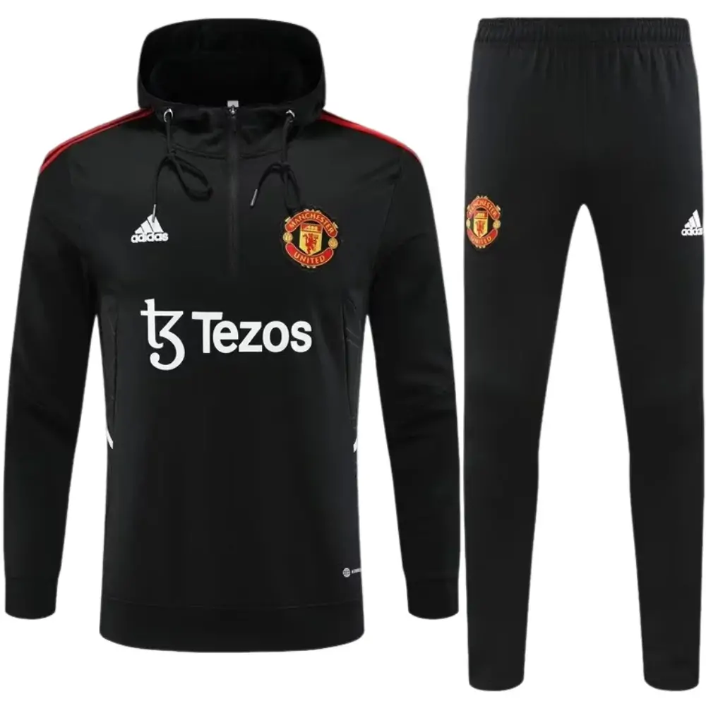 2022/2023 Manchester United hooded half pull black