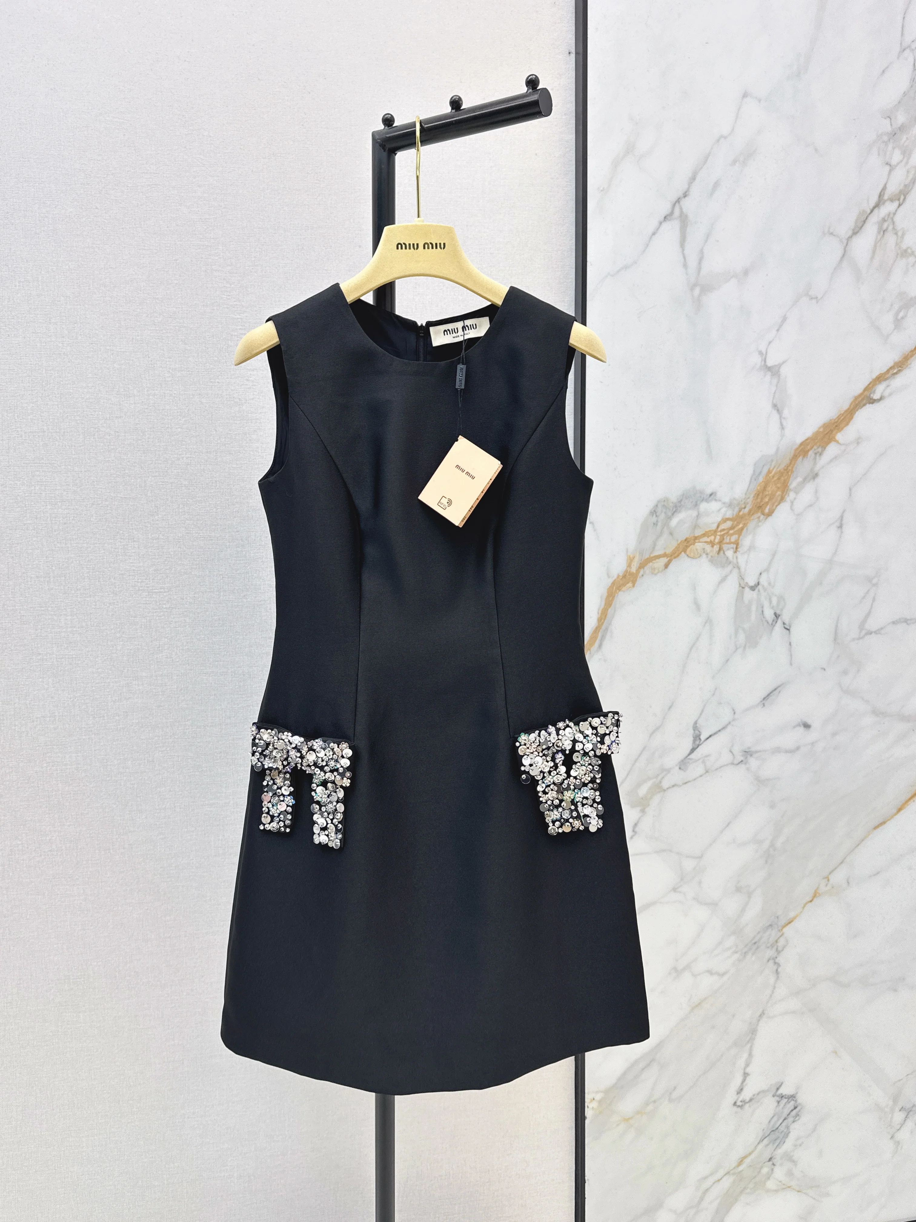 26SS Rhinestone Bow Sleeveless Dress