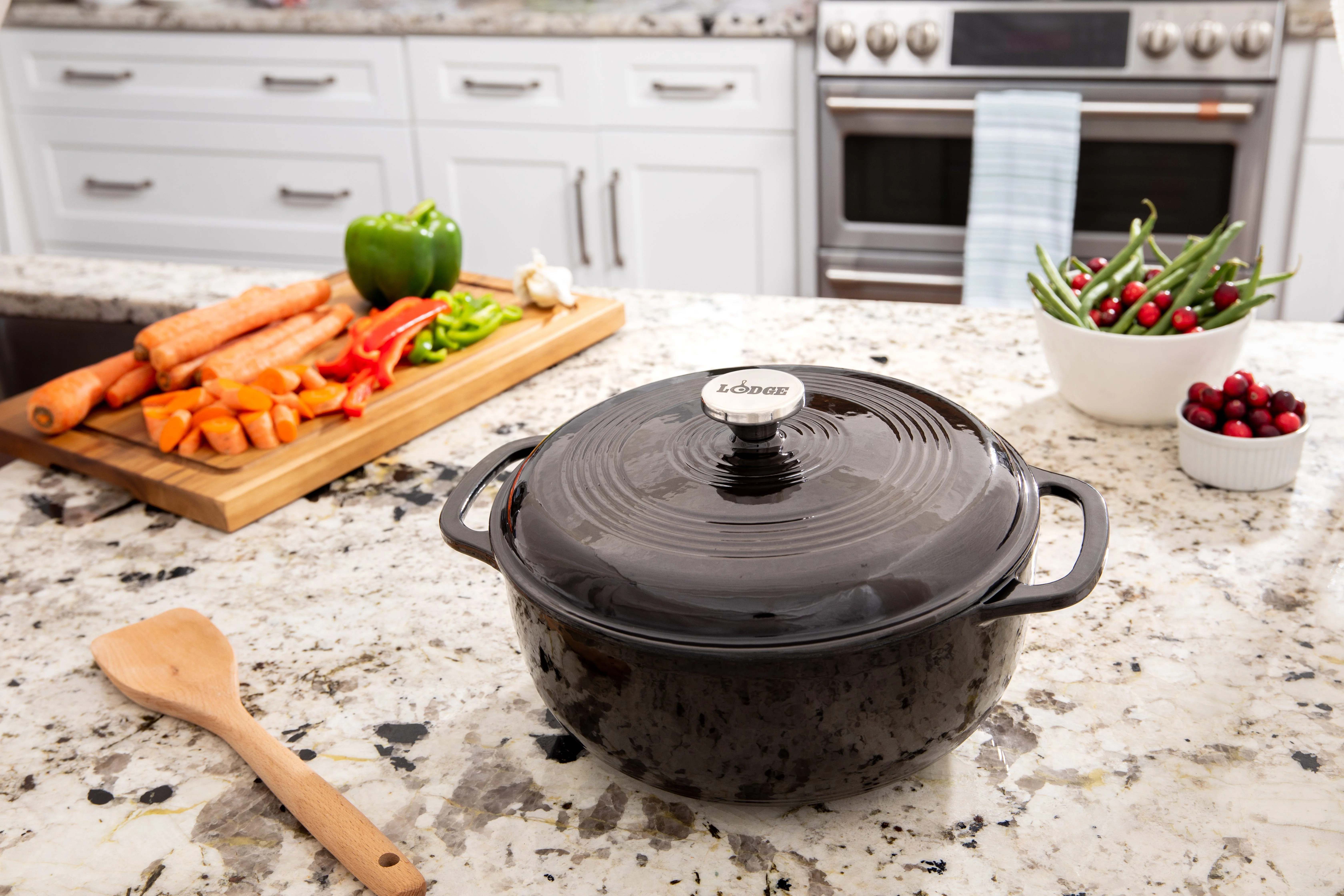 Lodge Enameled Cast Iron 6 Quart Blue Dutch Oven & Cover