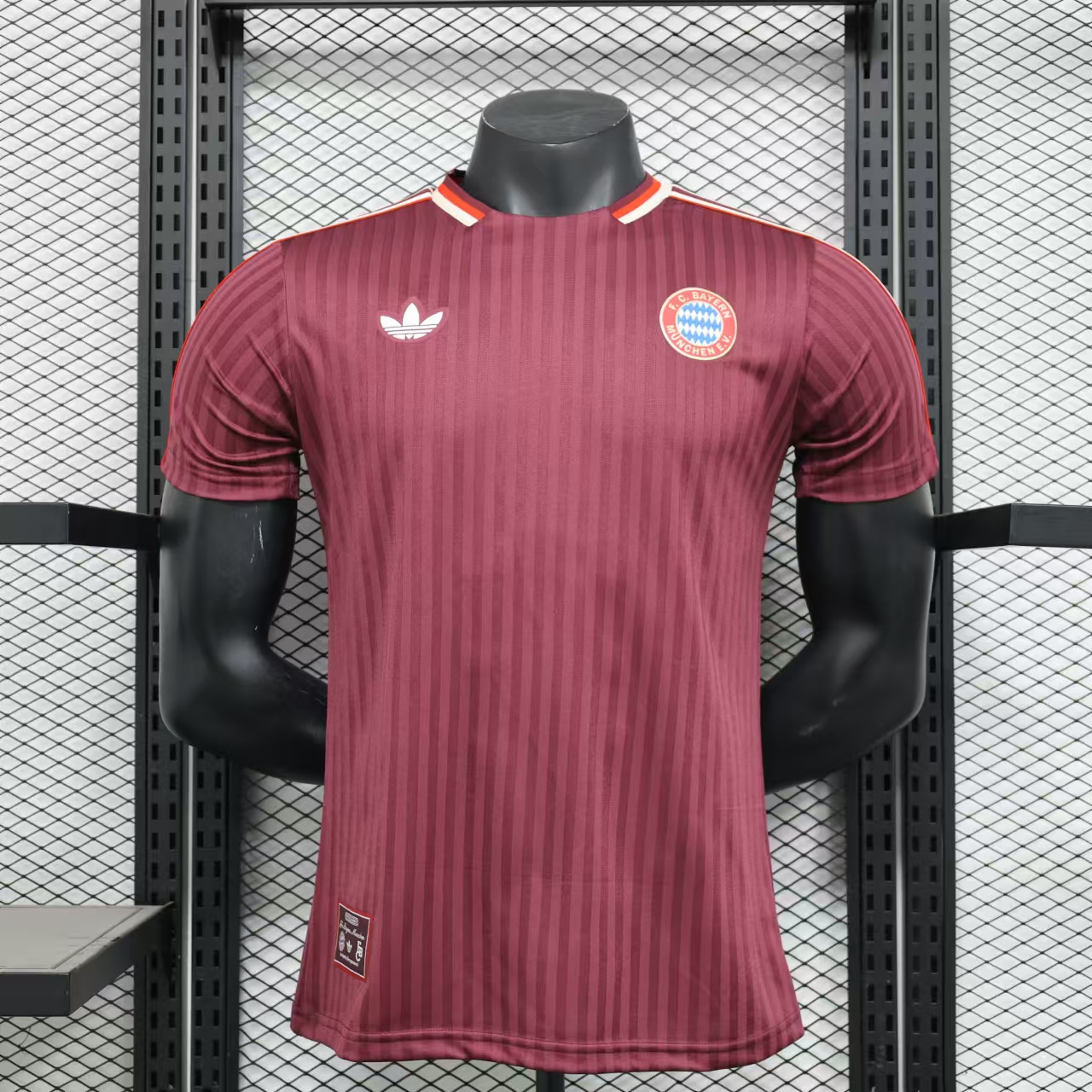 Bayern Munich 2025 Red Icon Retro Jersey - Player Version
