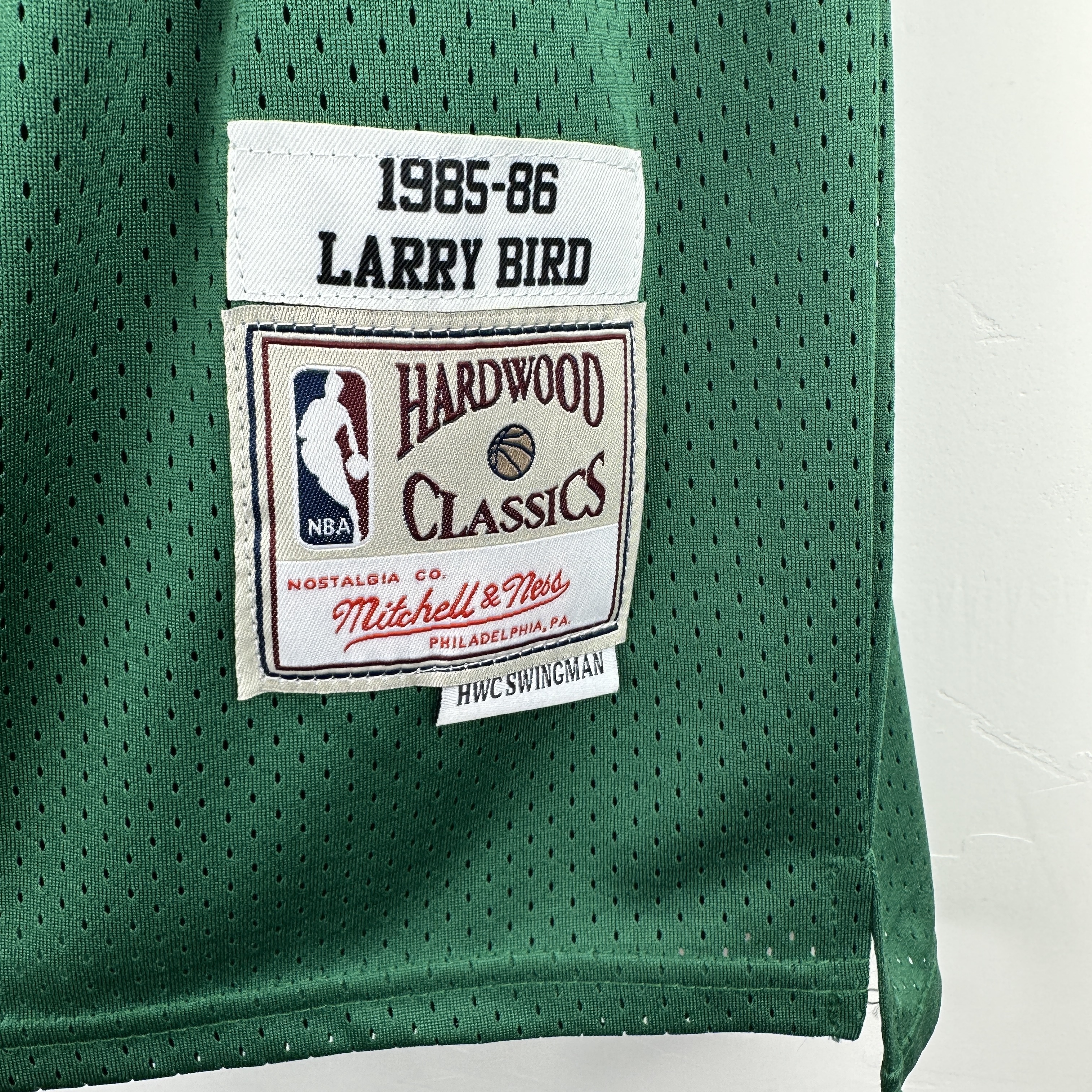 Embroidered MN Retro Jersey Celtics 85/86 Season Green No. 33 Bird
