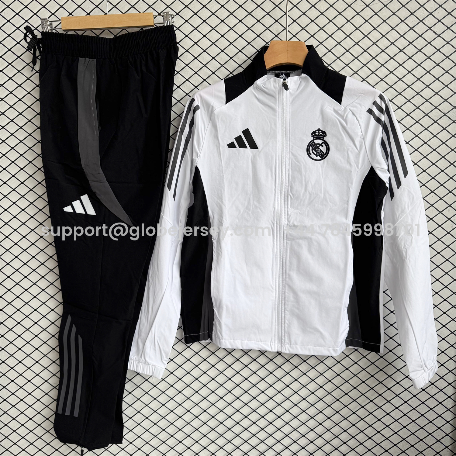 Real Madrid 25-26 Windbreaker Training Set - White With Black Top and Black Pants