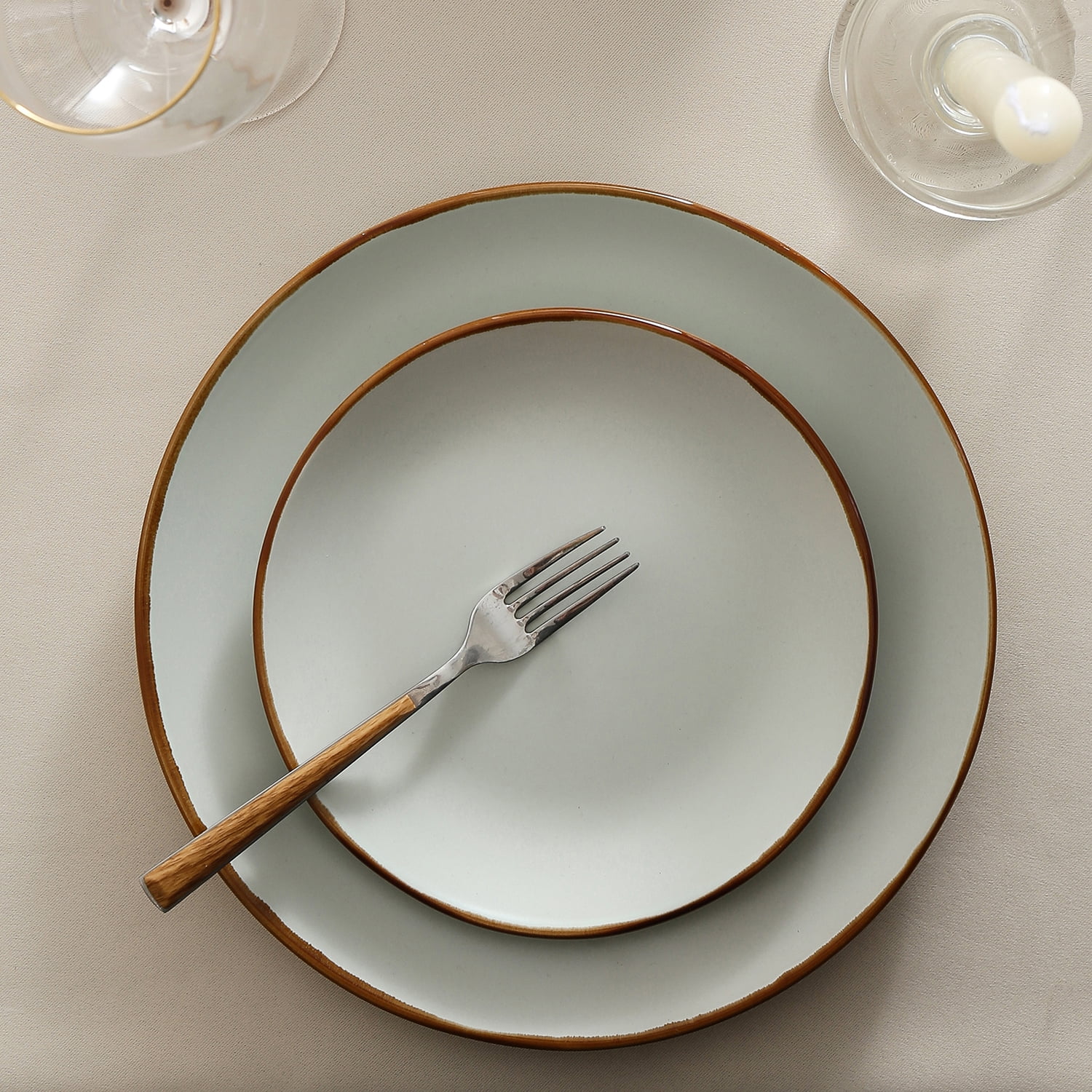 Stone + Lain Brasa Stoneware Collection Dinnerware Set, 32-Piece Service for 8, Blue