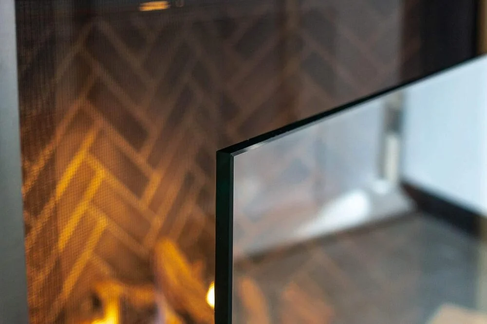 AMS Fireplace | Frameless Glass Fireplace Screen with Stainless Steel Feet | Small (36