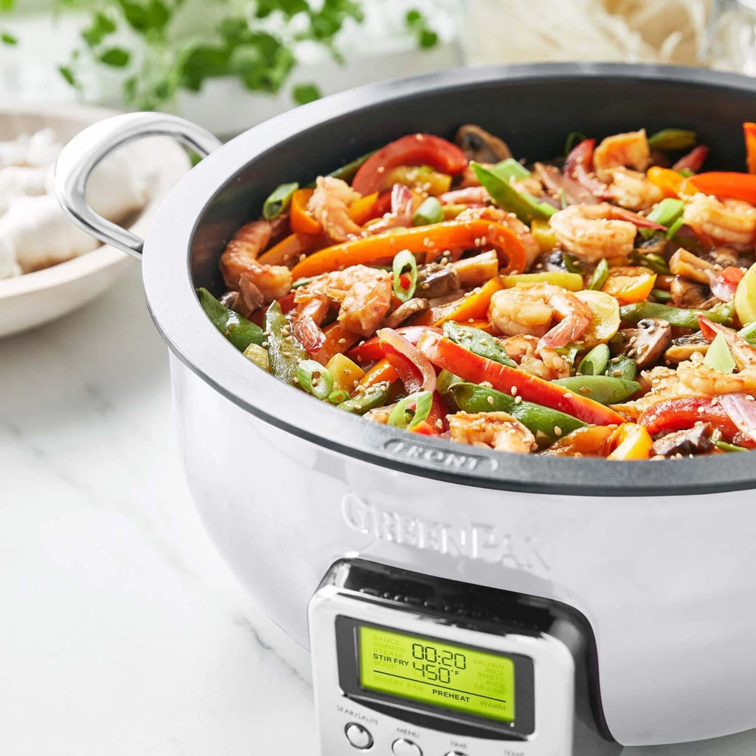 GreenPan Elite 6-Quart Essential Smart Skillet | Black