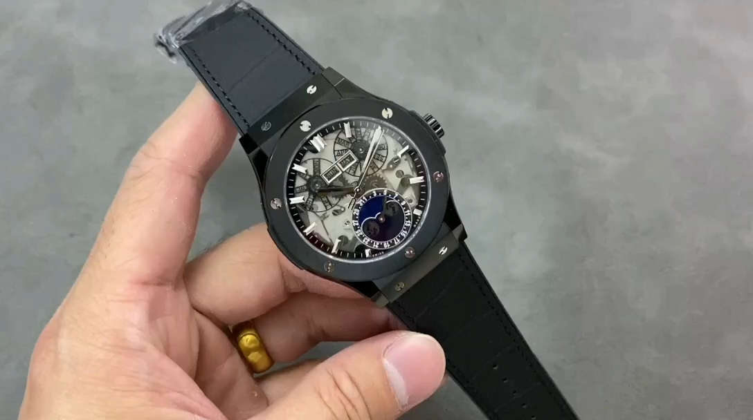 【Super Clone】Hublot Classic Fusion Aerofusion Moonphase 547.CX.0170.LR 42mm