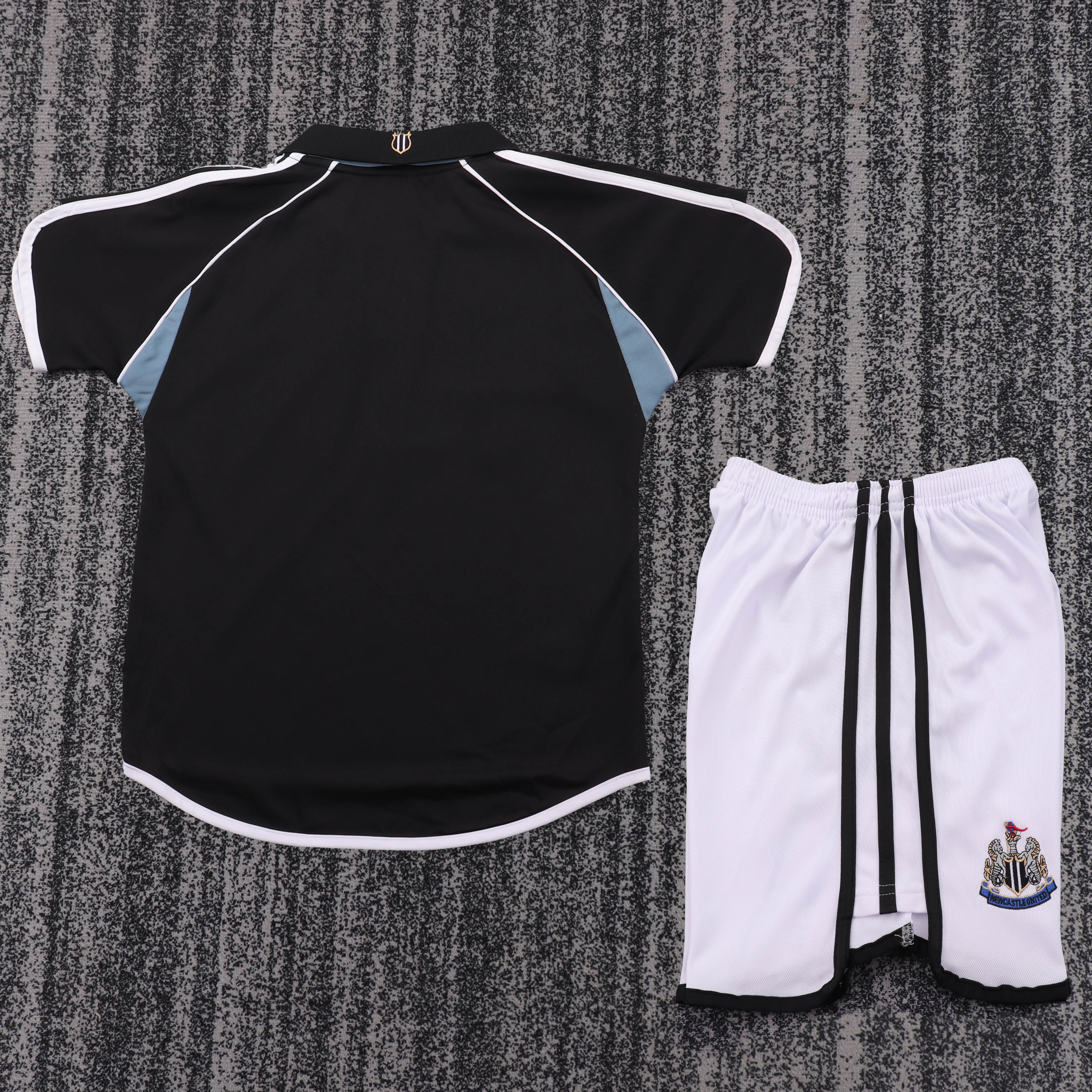 1900-01 Newcastle Away Retro Children's Jersey Sett - Fans Edition